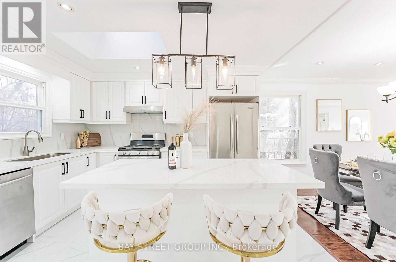 34 FERRAH STREET Image 10