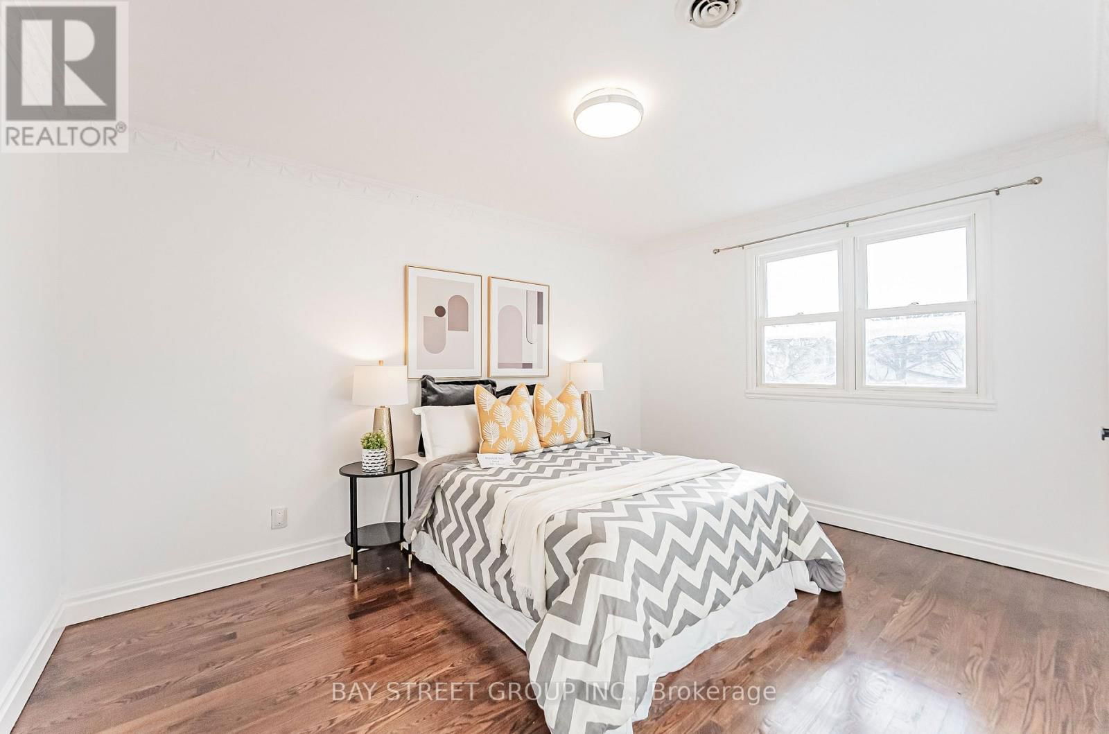 34 FERRAH STREET Image 24