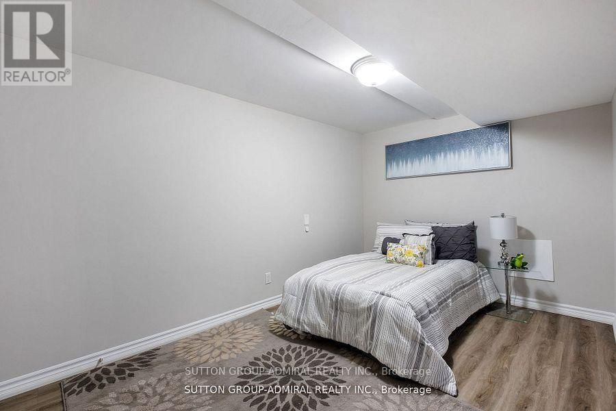 45 INGLEWOOD AVENUE Image 32