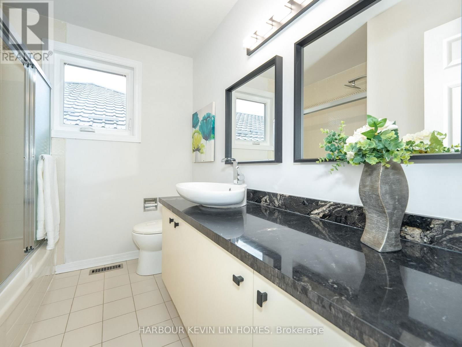 146 VALLEYMEDE DRIVE Image 36