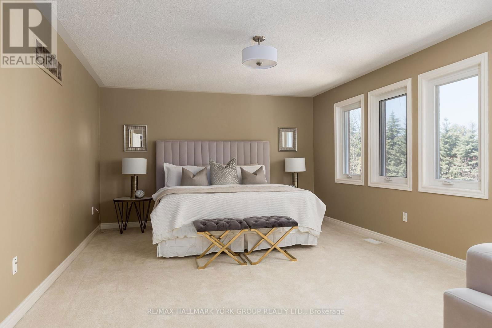 52 FORESTER CRESCENT Image 21