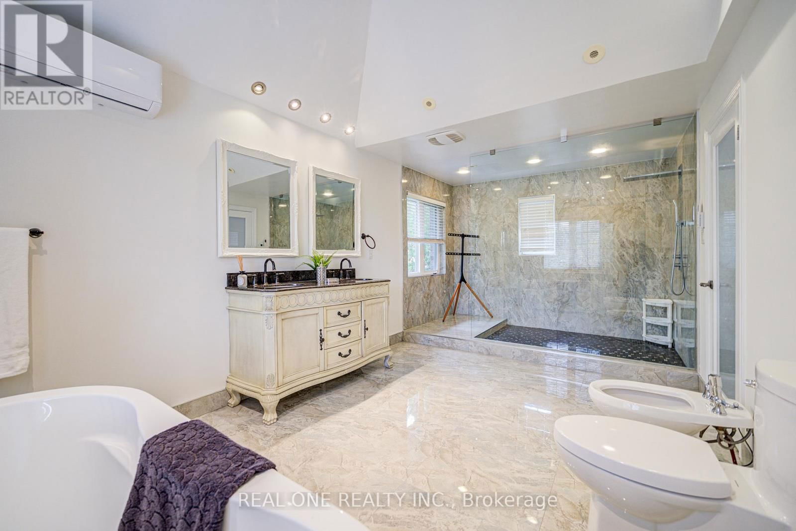 45 GLENAYR ROAD Image 34