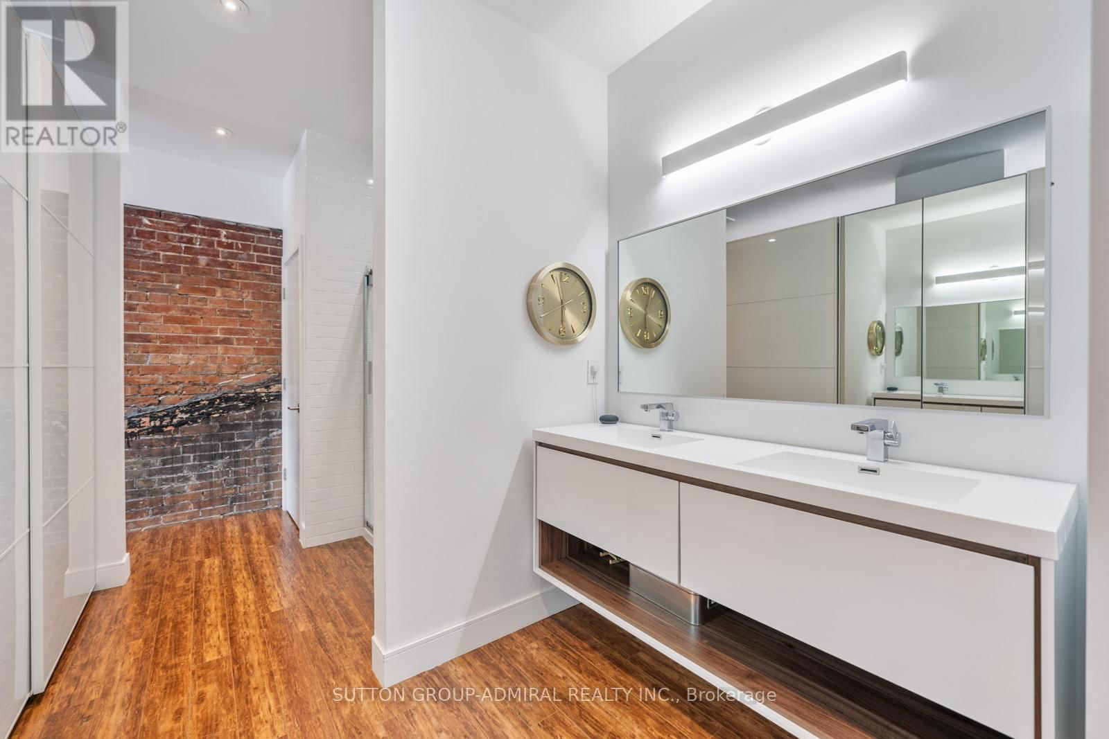 22 GEORGE STREET Image 24