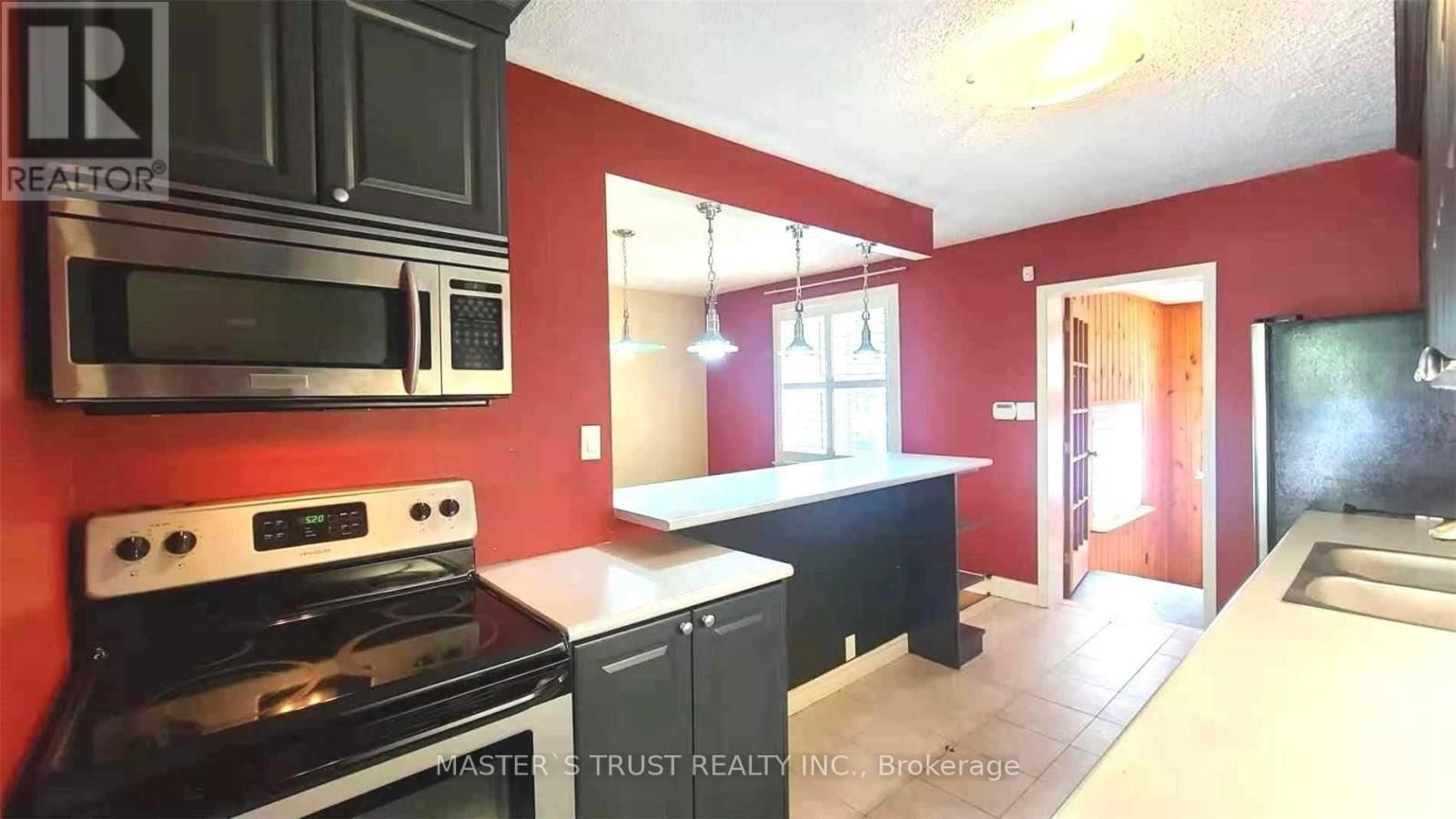 Main Fl - 86 ROCKPORT CRESCENT Image 6