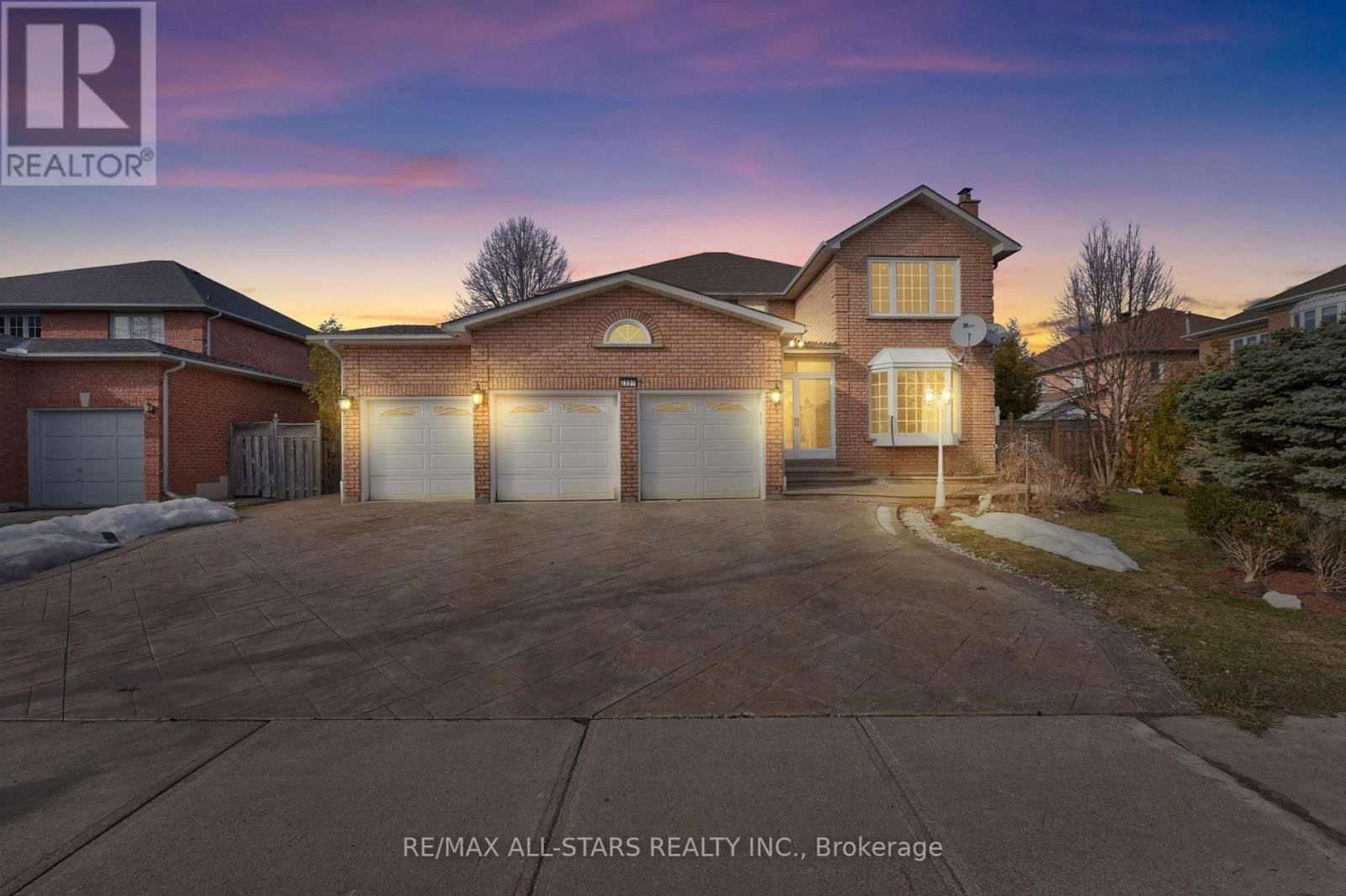 2227 RODICK ROAD Image 1