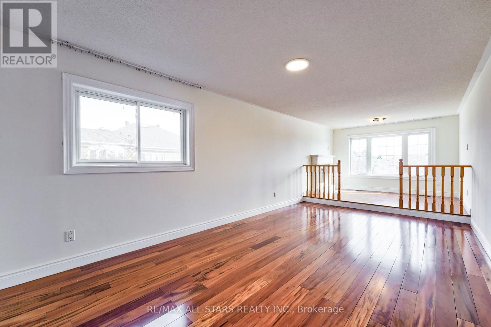 2227 RODICK ROAD Image 18