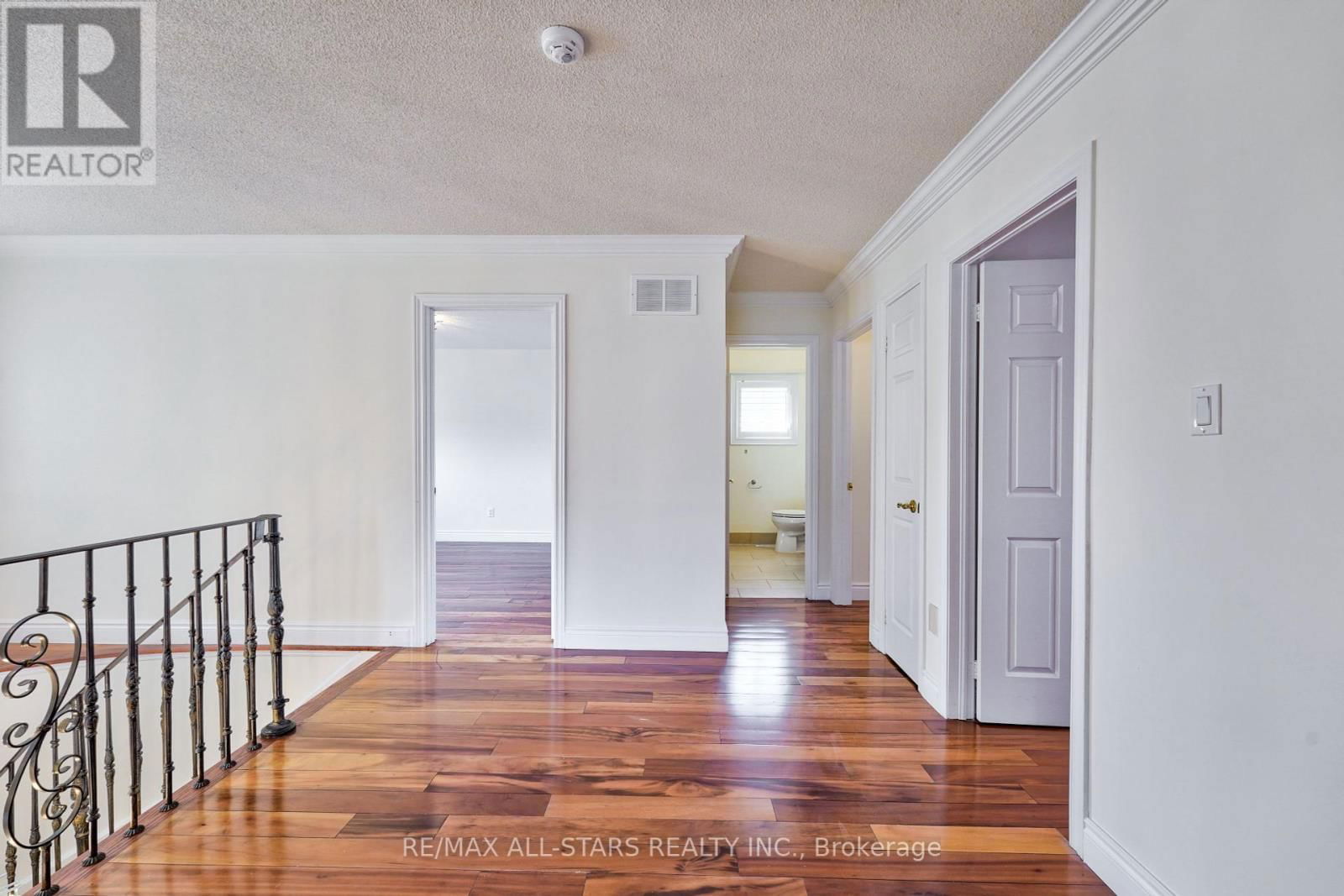 2227 RODICK ROAD Image 24