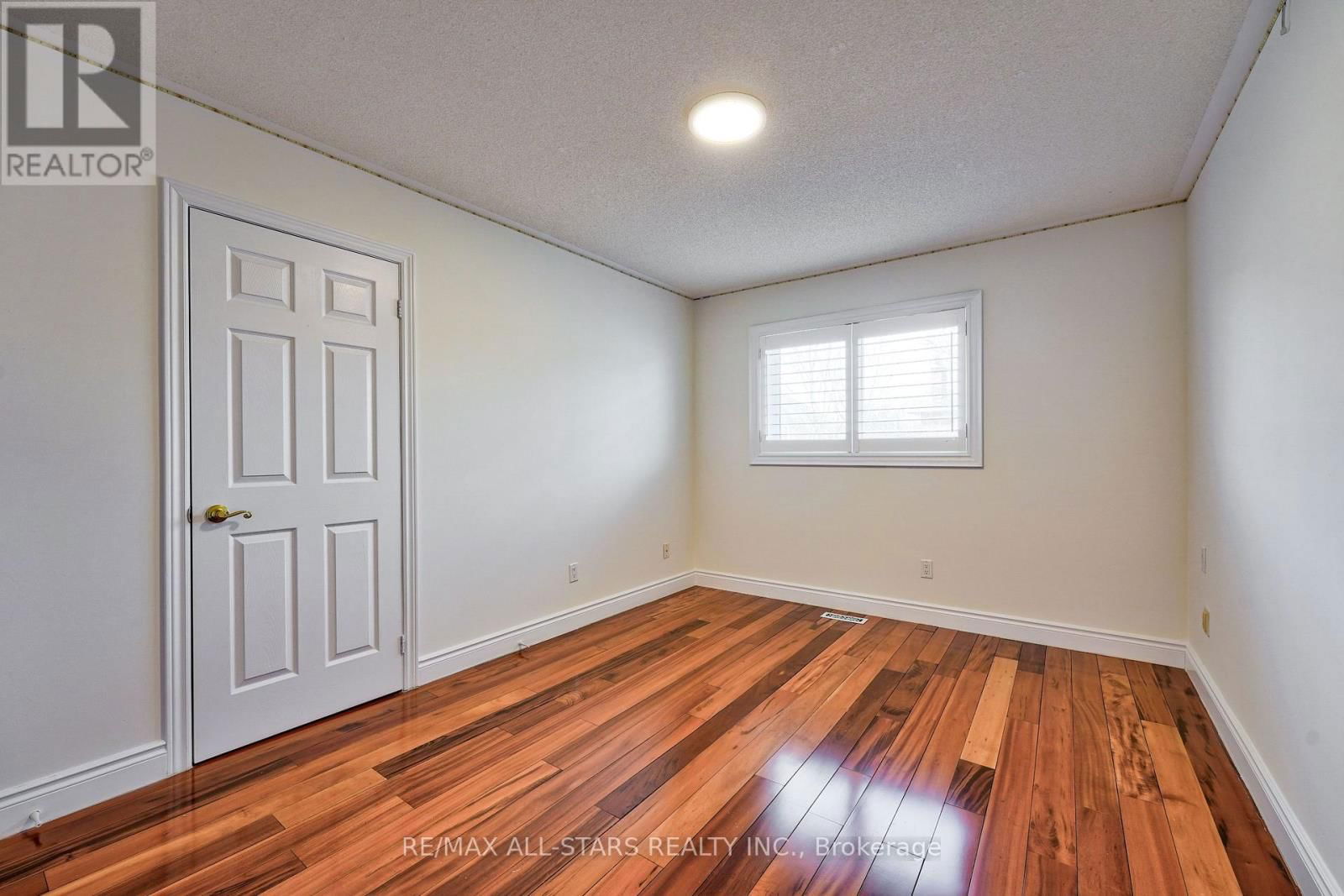 2227 RODICK ROAD Image 26