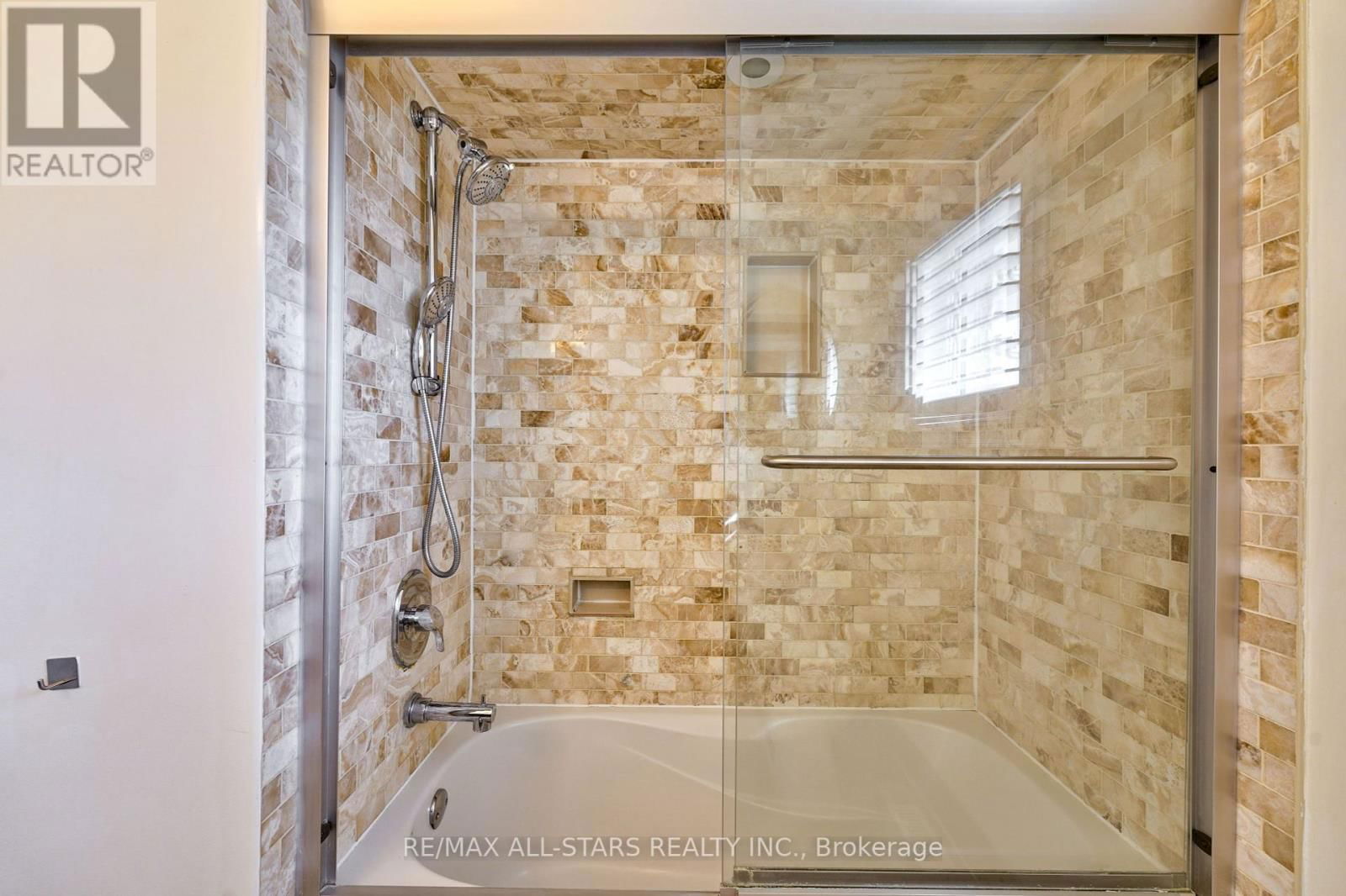2227 RODICK ROAD Image 28