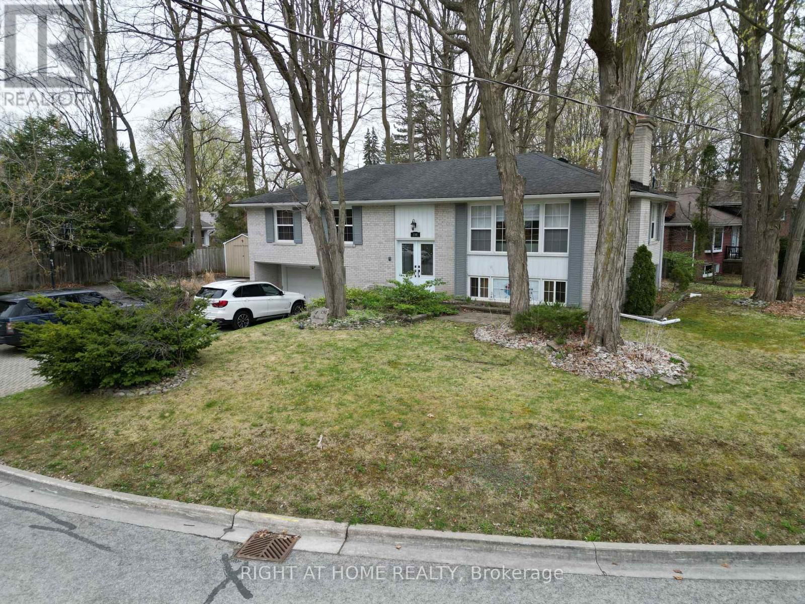 190 BEECHWOOD CRESCENT Image 2