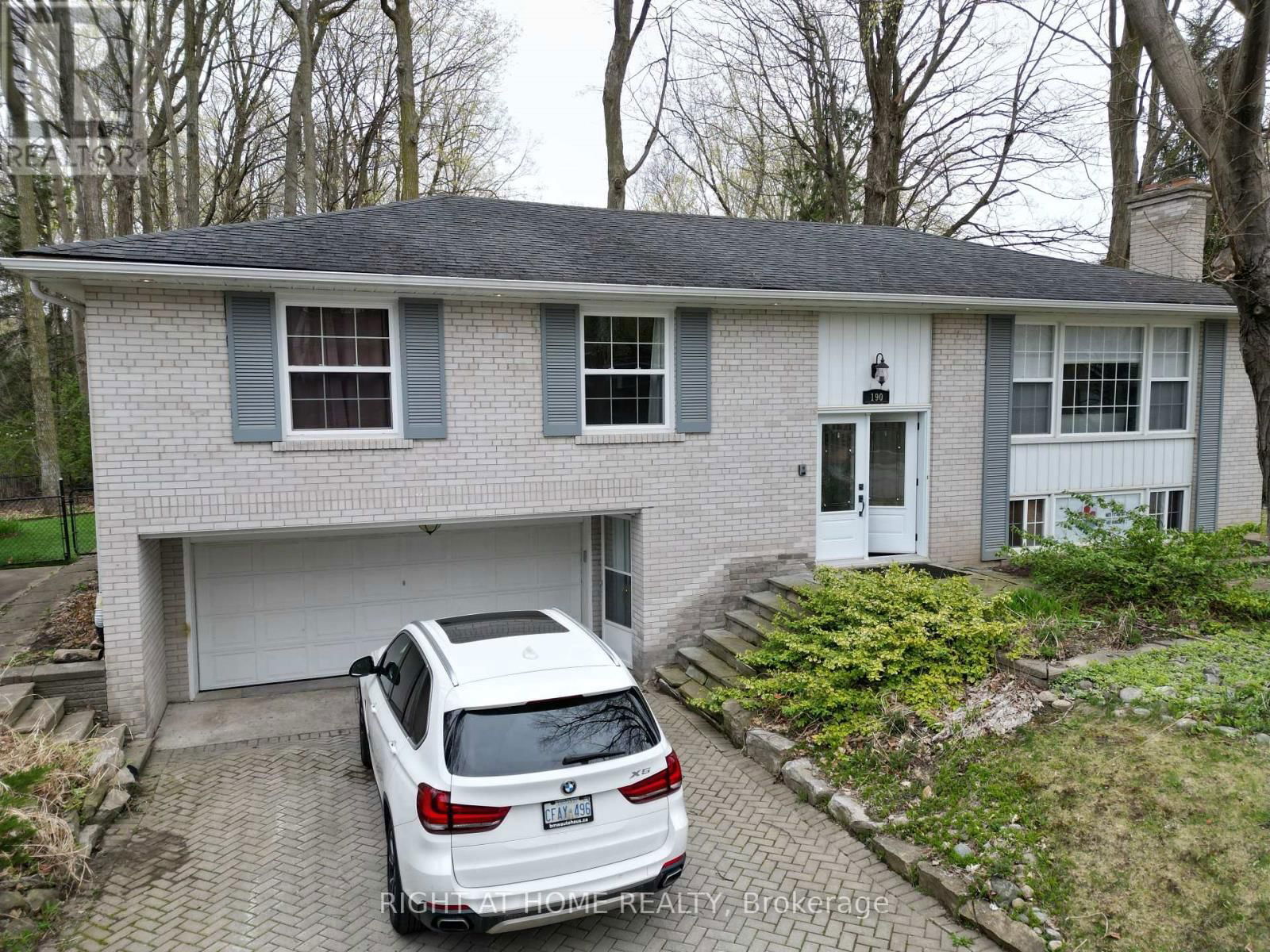 190 BEECHWOOD CRESCENT Image 4