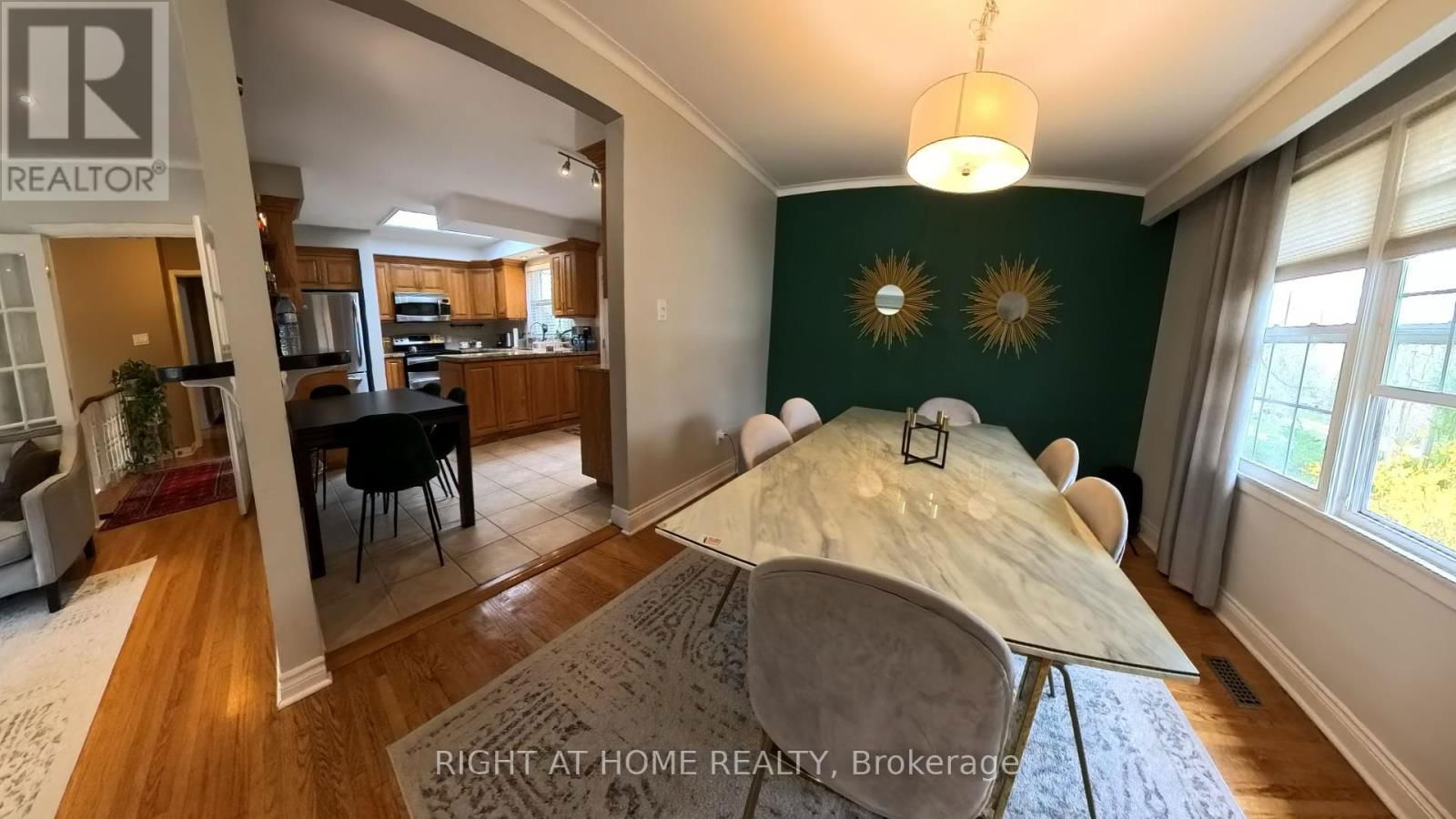 190 BEECHWOOD CRESCENT Image 7