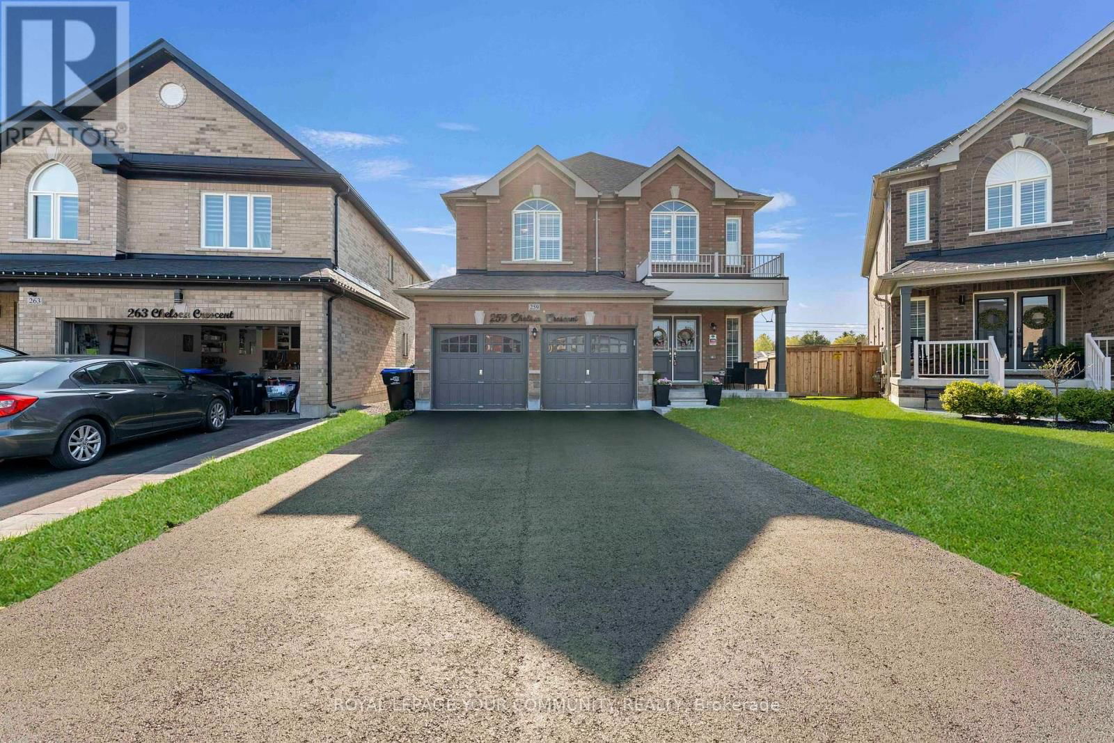 259 CHELSEA CRESCENT Image 2