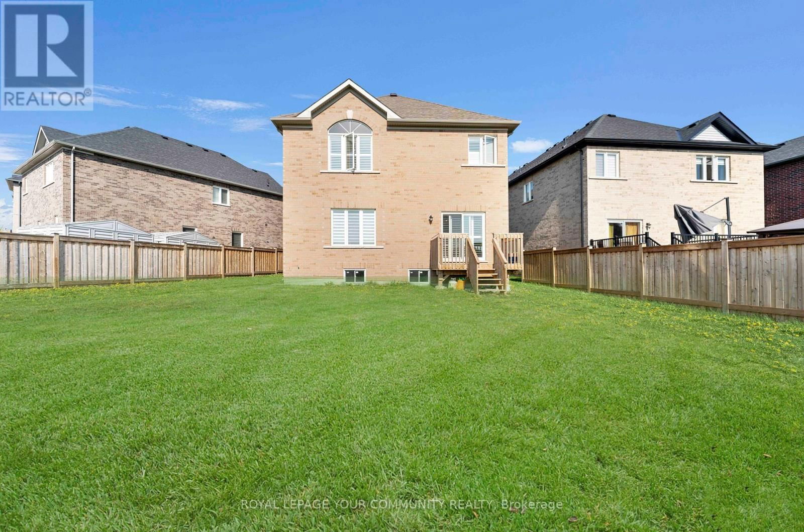 259 CHELSEA CRESCENT Image 37