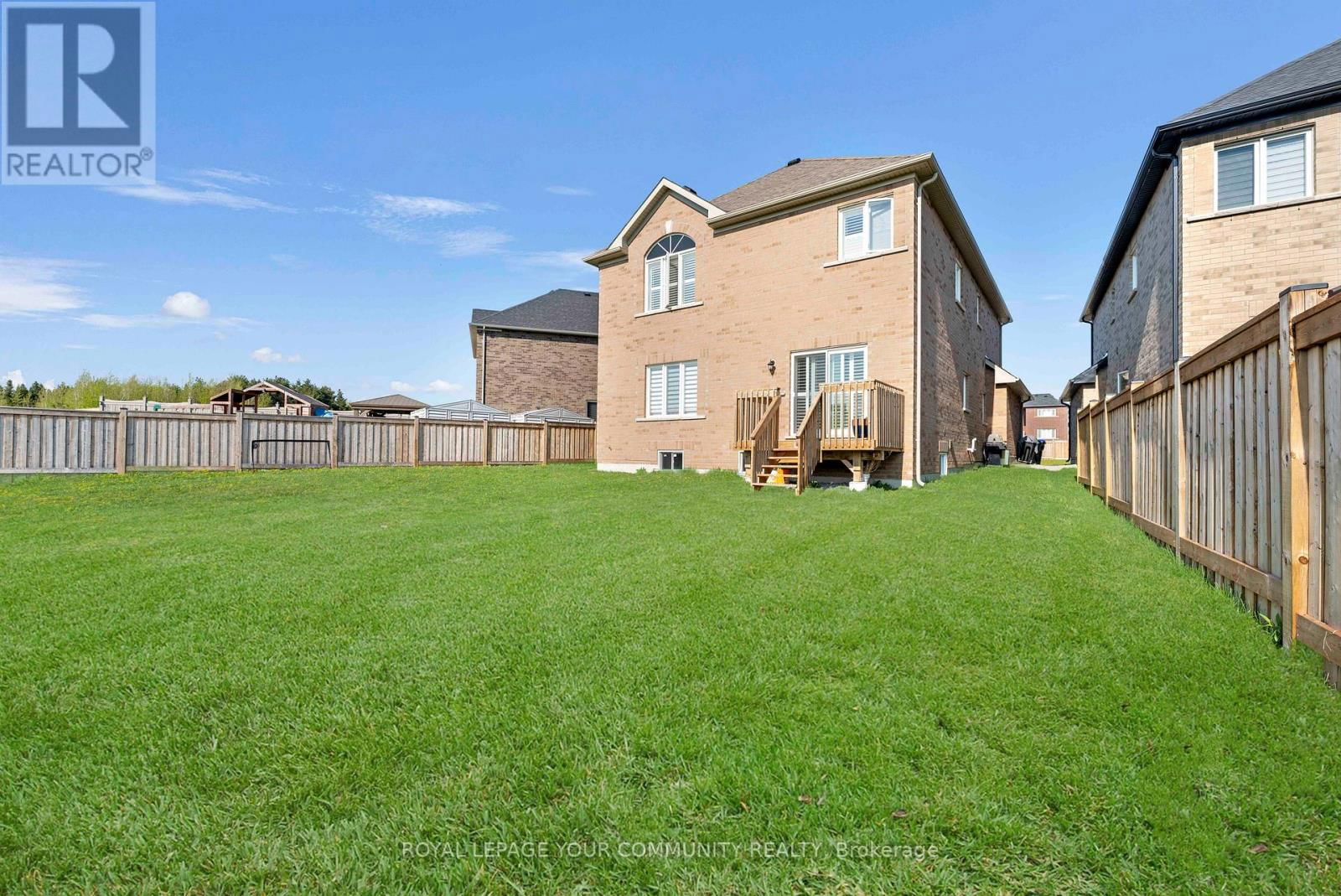 259 CHELSEA CRESCENT Image 38