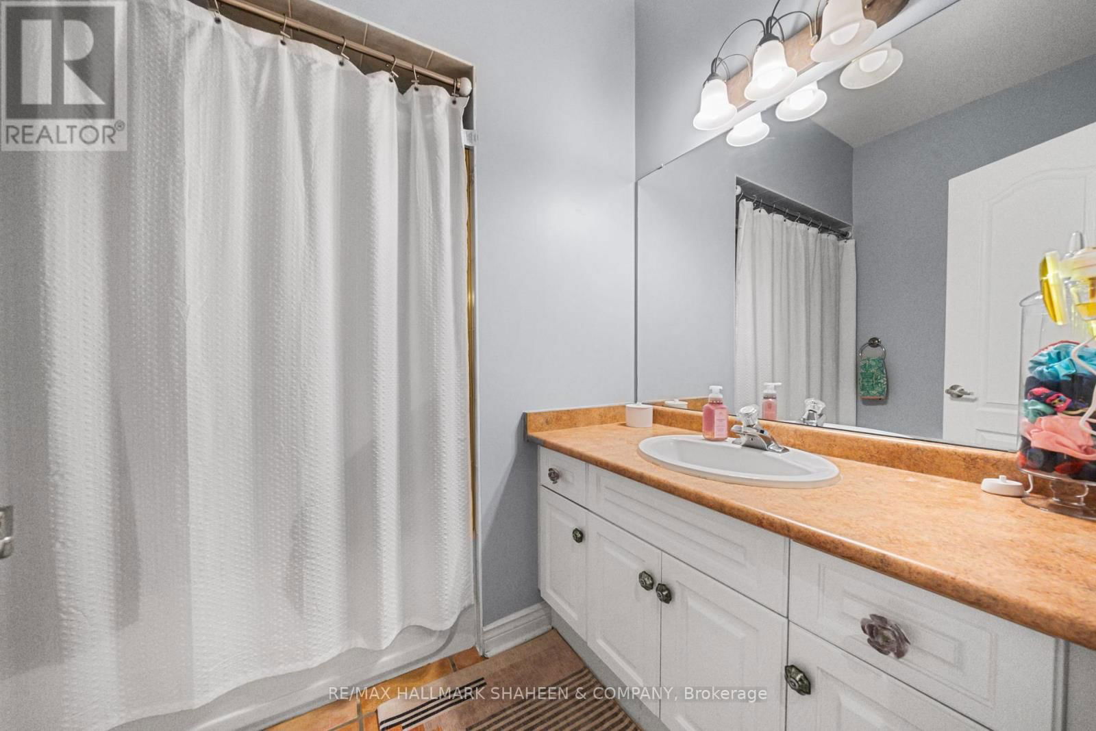4 MAPLEHYRN AVENUE Image 34