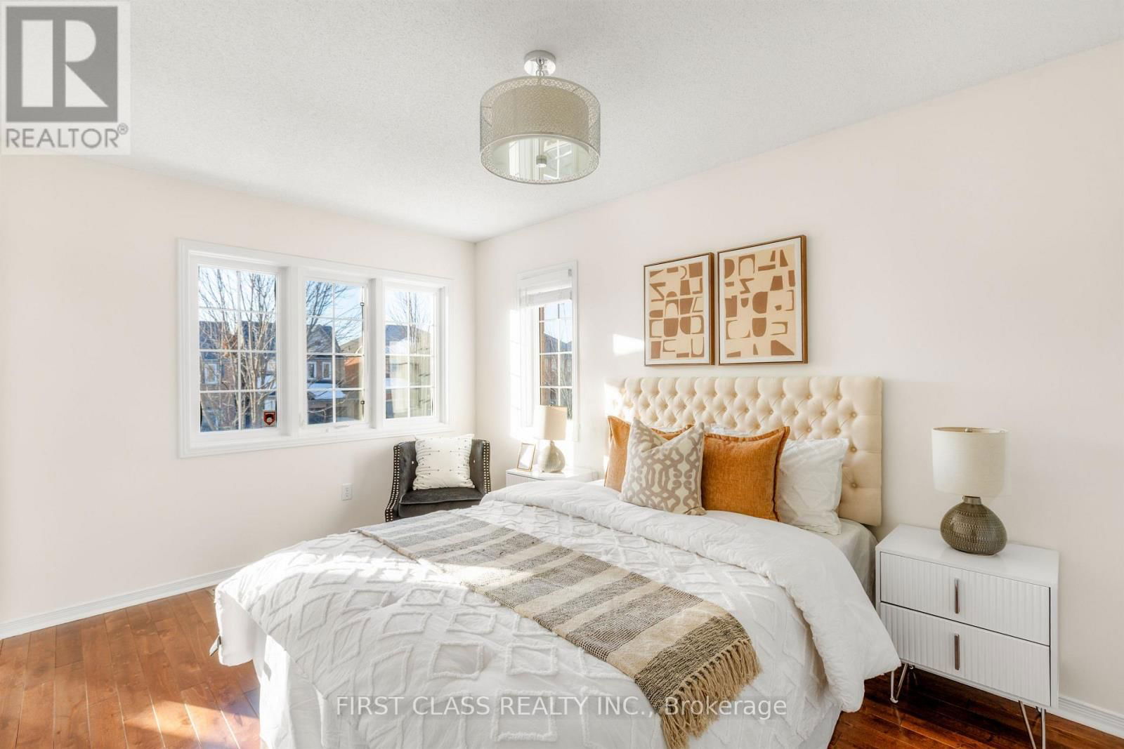26 TARA CRESCENT Image 12