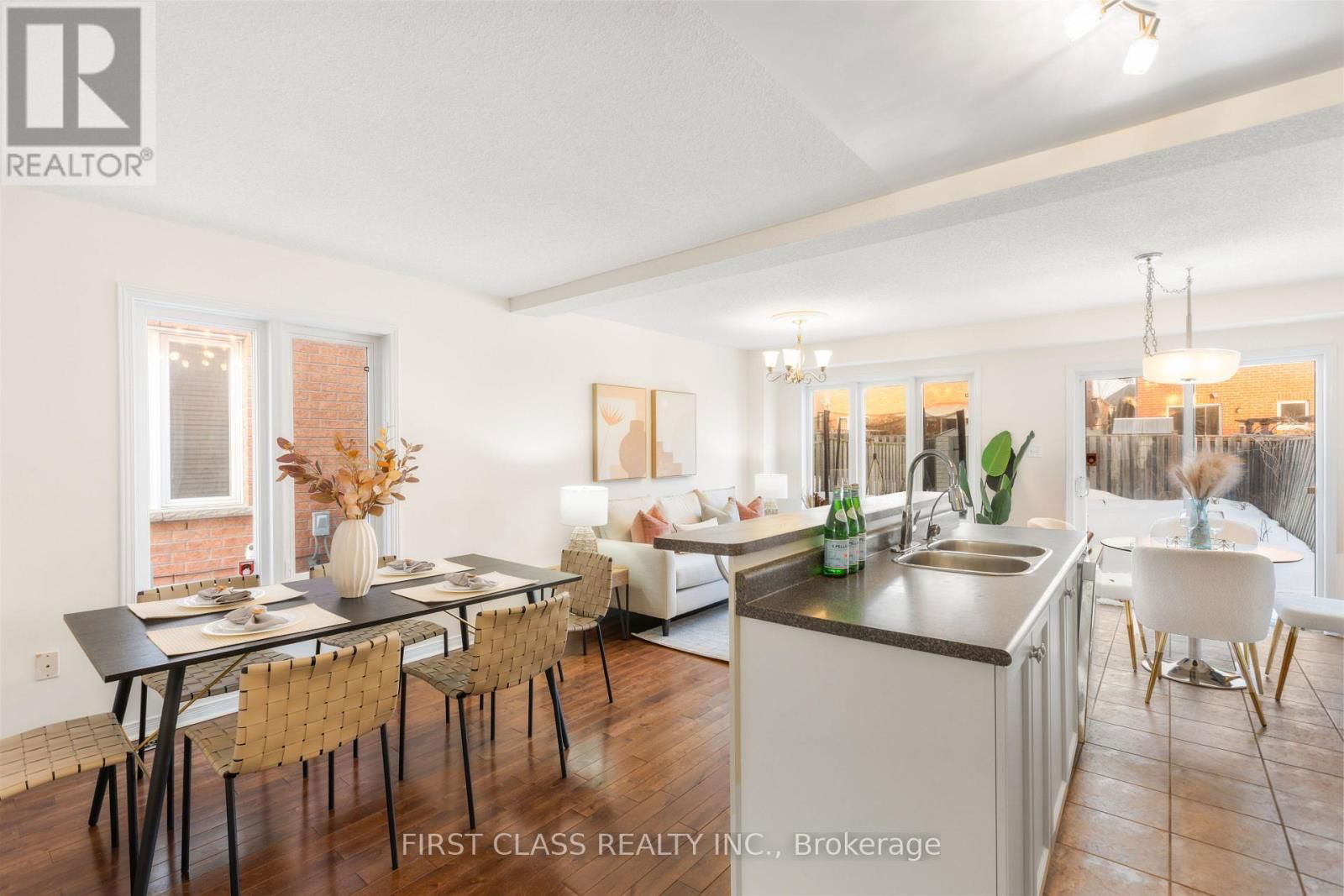 26 TARA CRESCENT Image 2