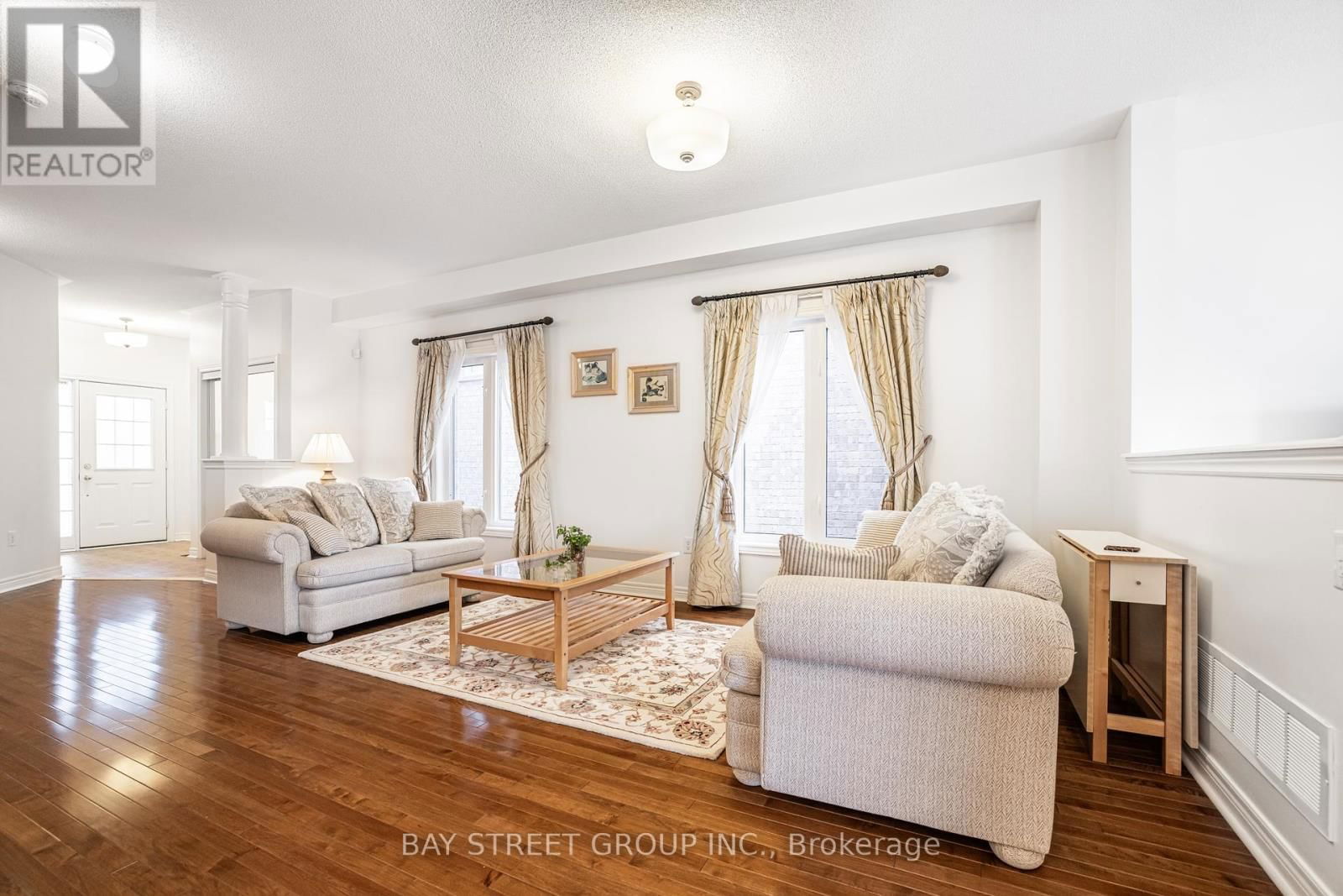 27 PRIMONT DRIVE Image 12