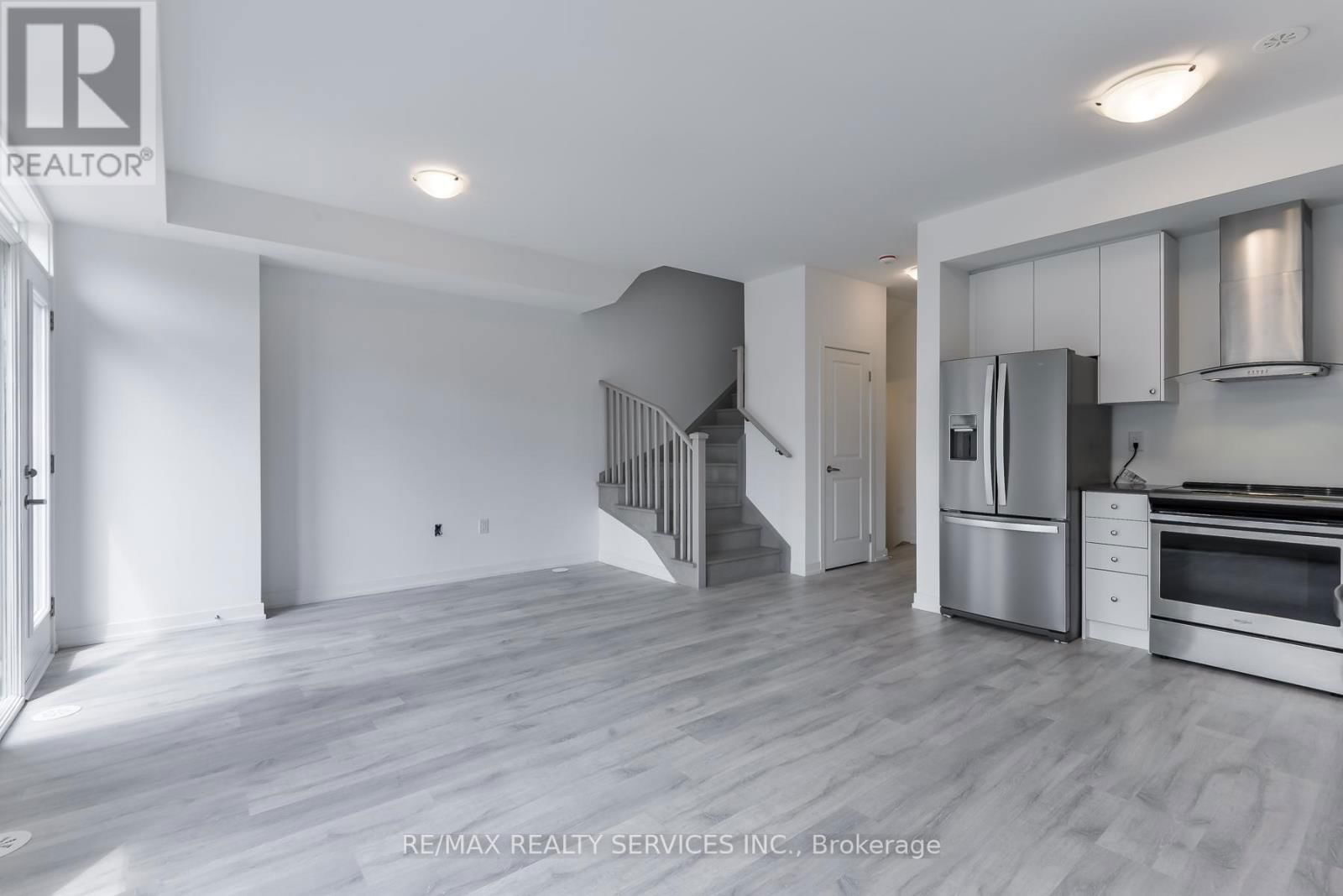 5 LACHINE STREET Image 7
