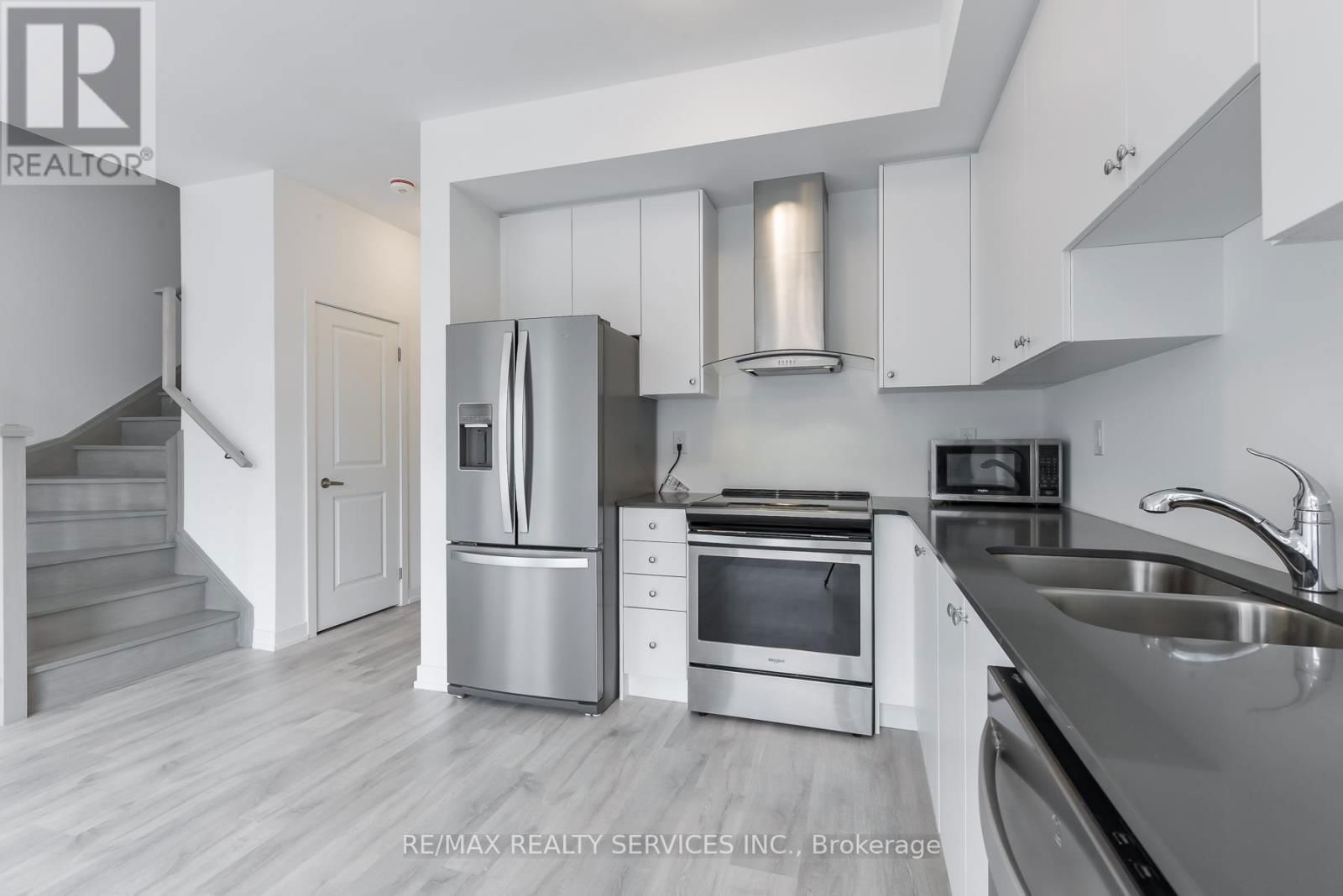 5 LACHINE STREET Image 8