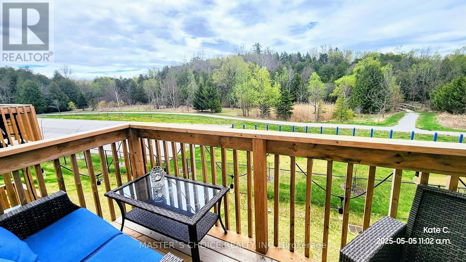 92 LYALL STOKES CIRCLE Image 33