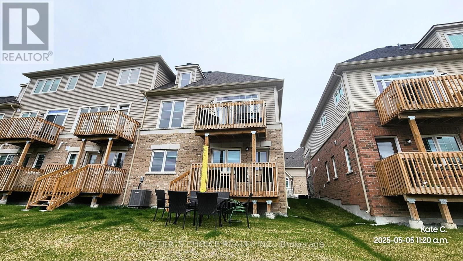 92 LYALL STOKES CIRCLE Image 34