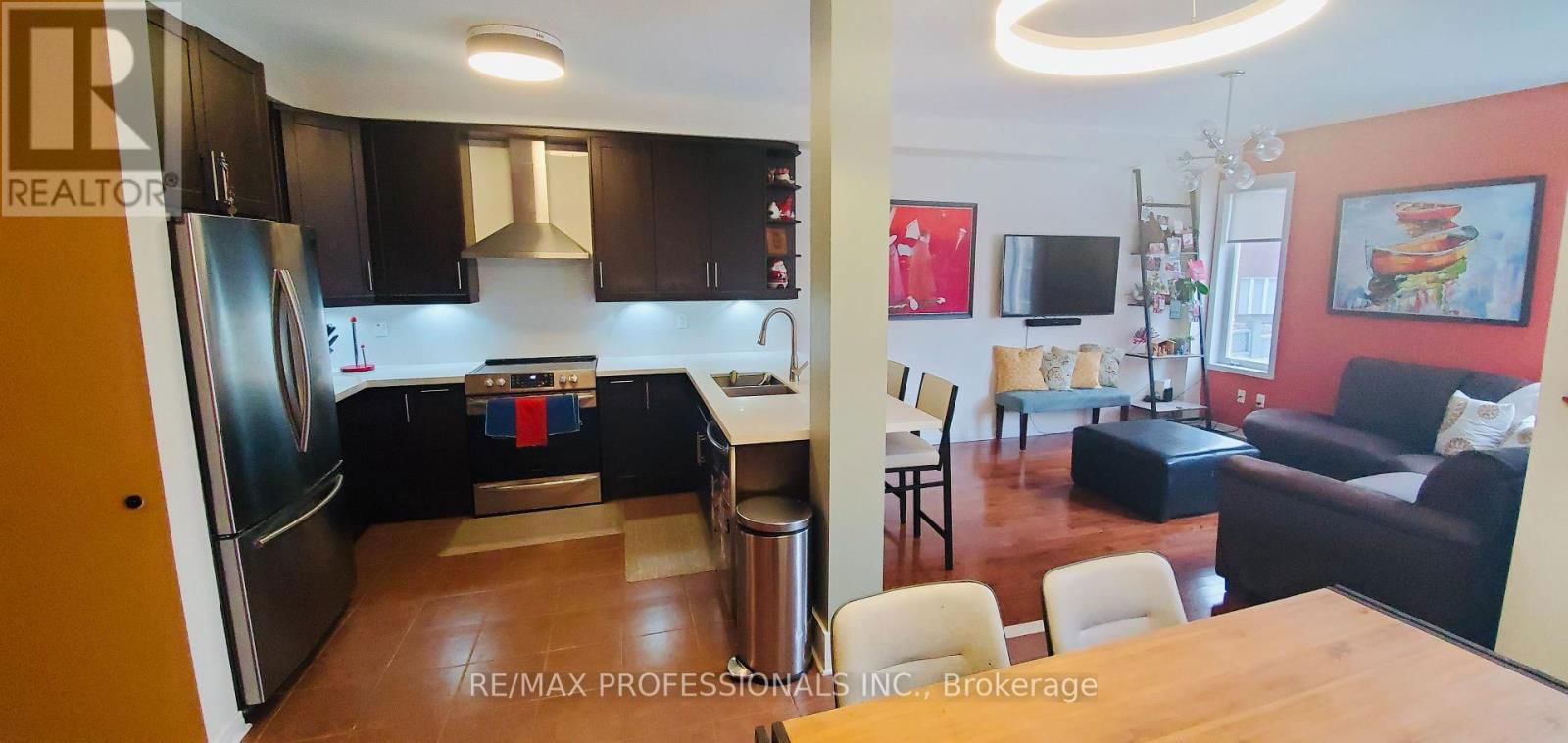 28 LARAMIE CRESCENT Image 2