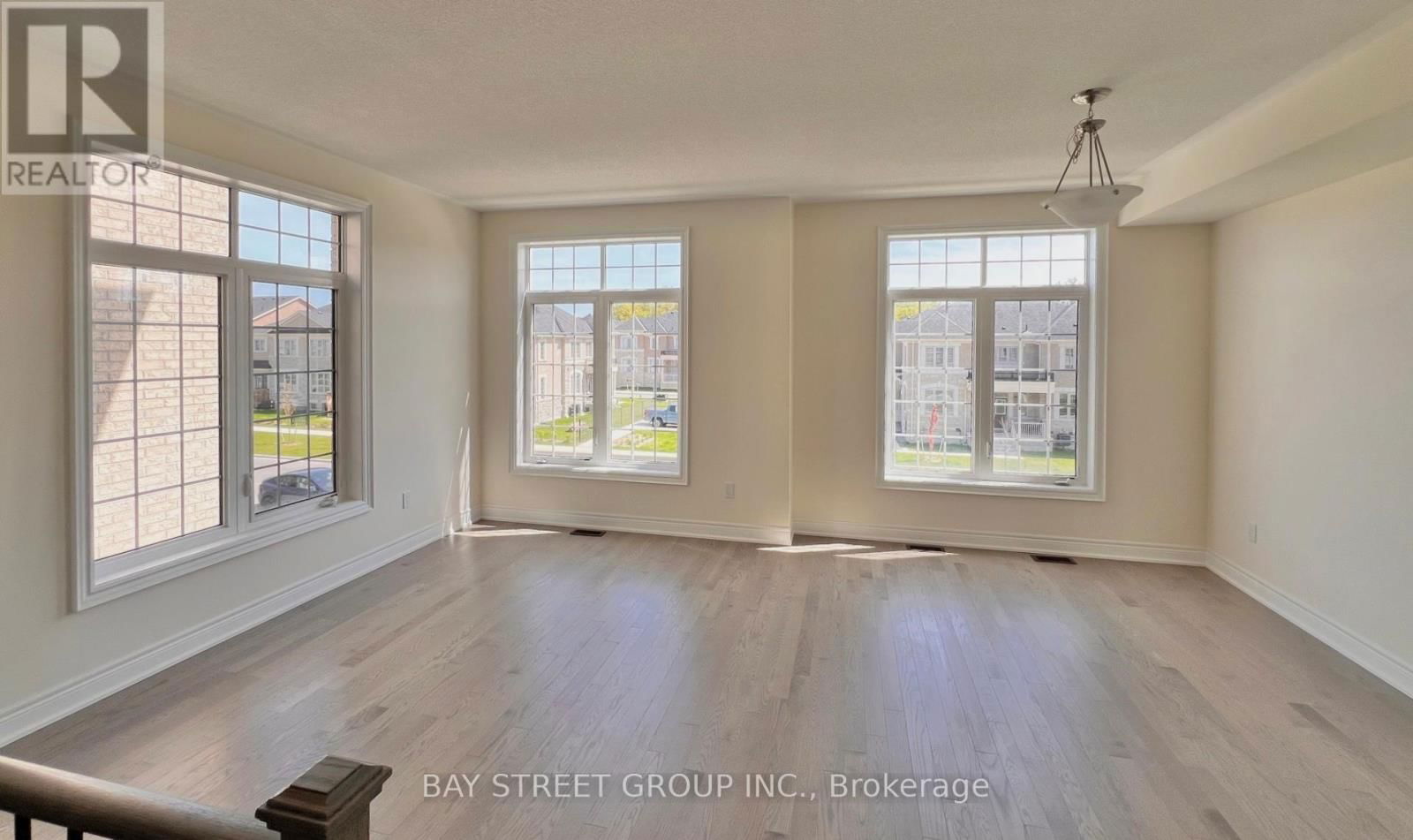 3450 DENISON STREET Image 10