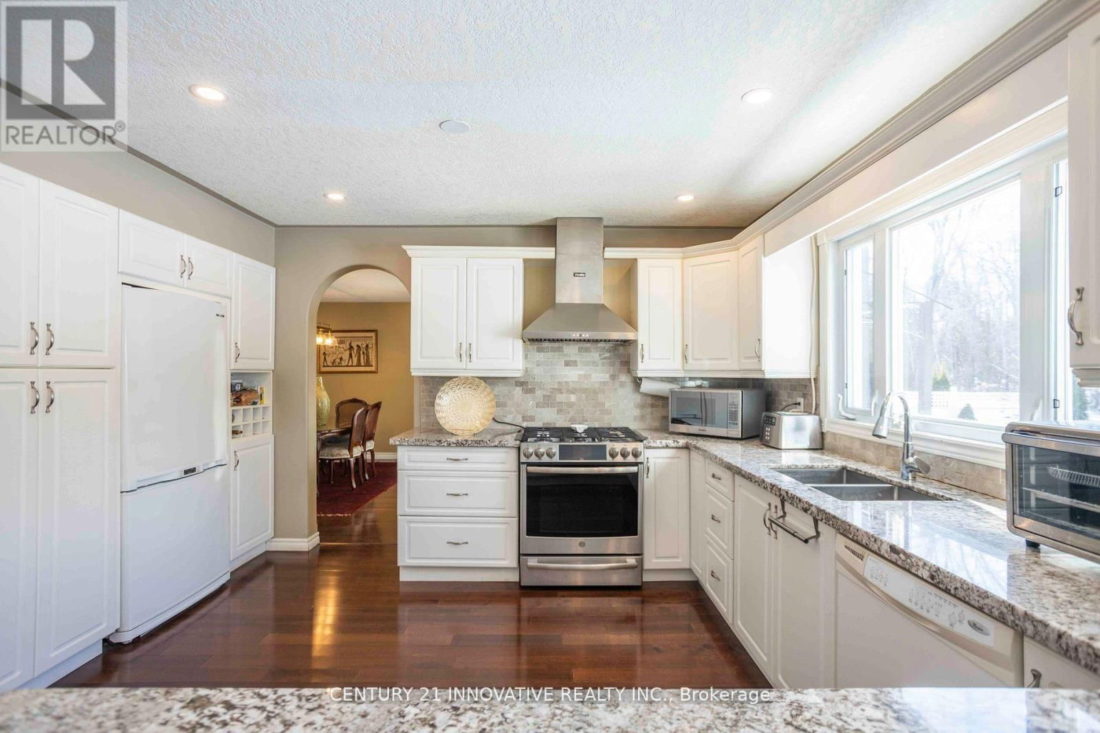 3678 KIMBERLEY STREET Image 13