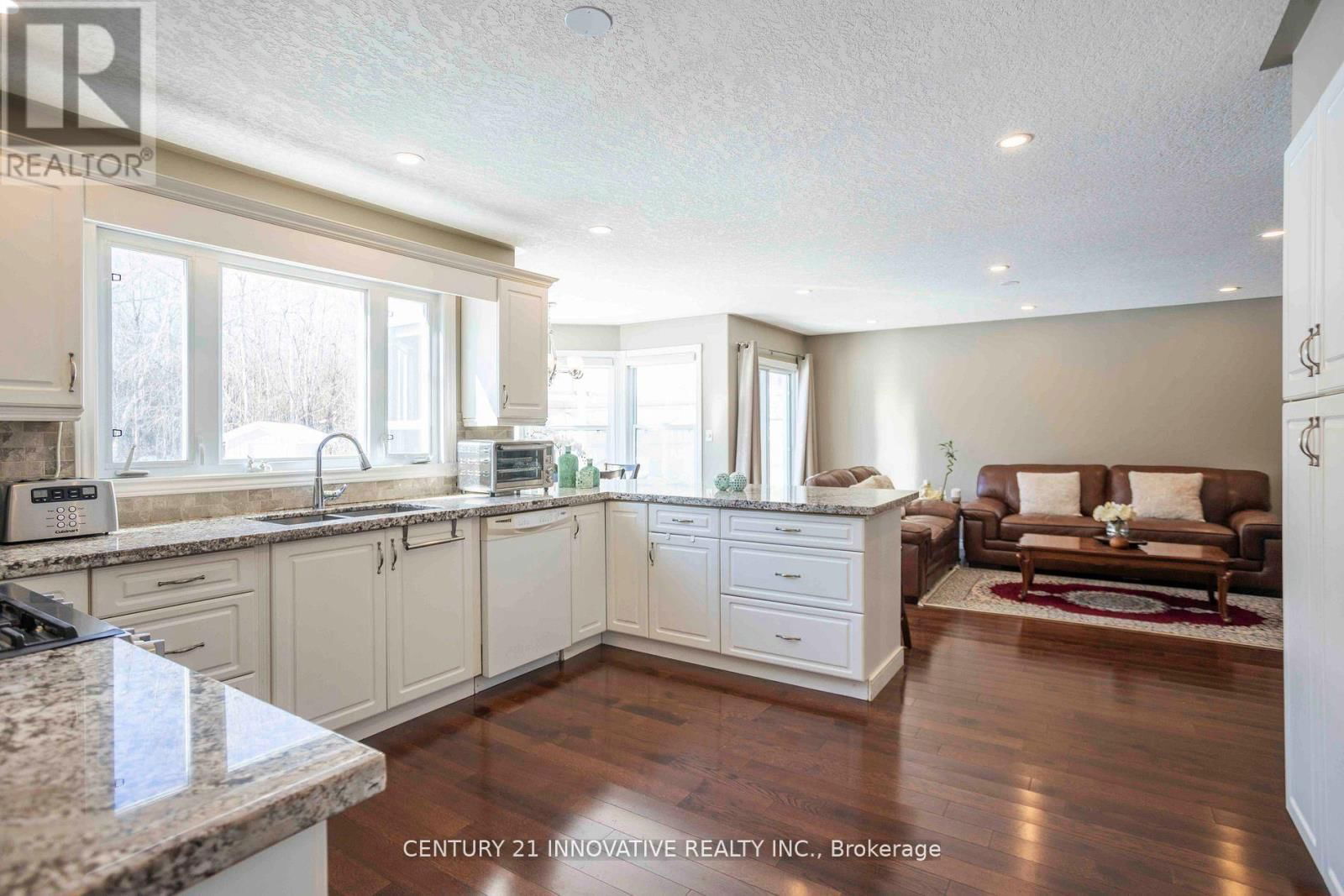 3678 KIMBERLEY STREET Image 6