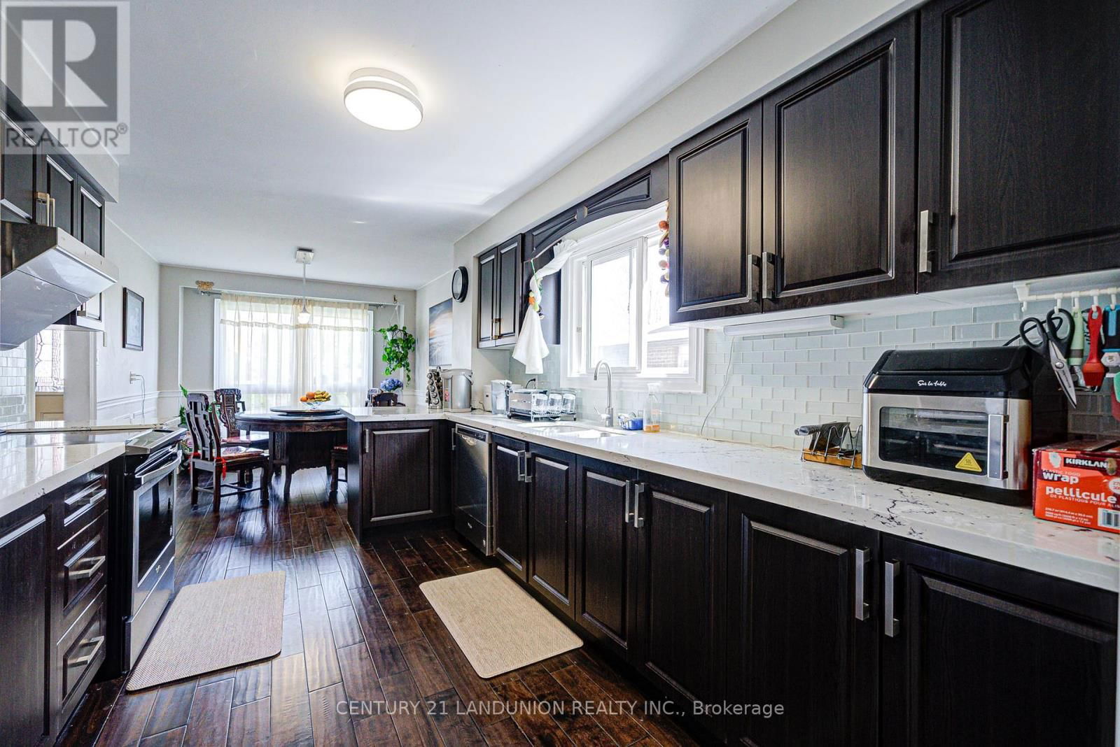183 WILLOWBROOK ROAD Image 11