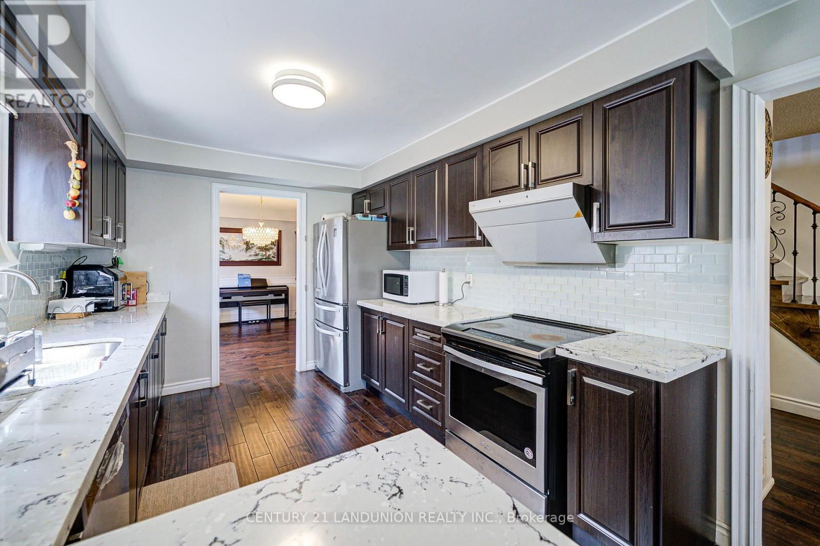 183 WILLOWBROOK ROAD Image 15