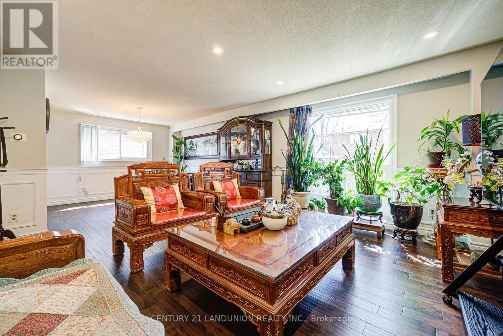 183 WILLOWBROOK ROAD Image 23