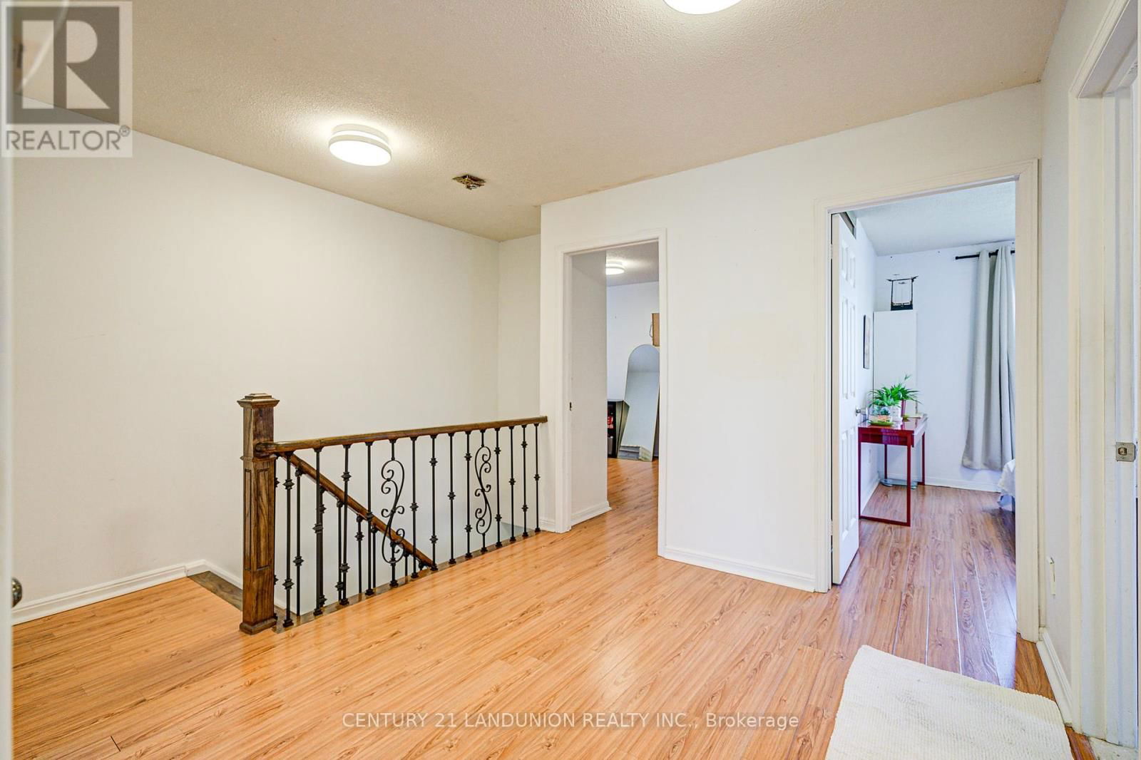 183 WILLOWBROOK ROAD Image 24