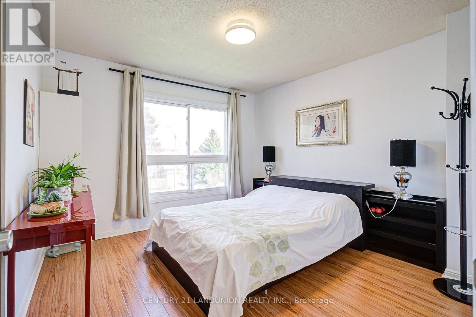 183 WILLOWBROOK ROAD Image 25