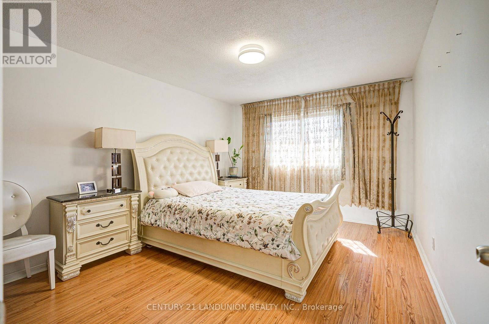 183 WILLOWBROOK ROAD Image 26