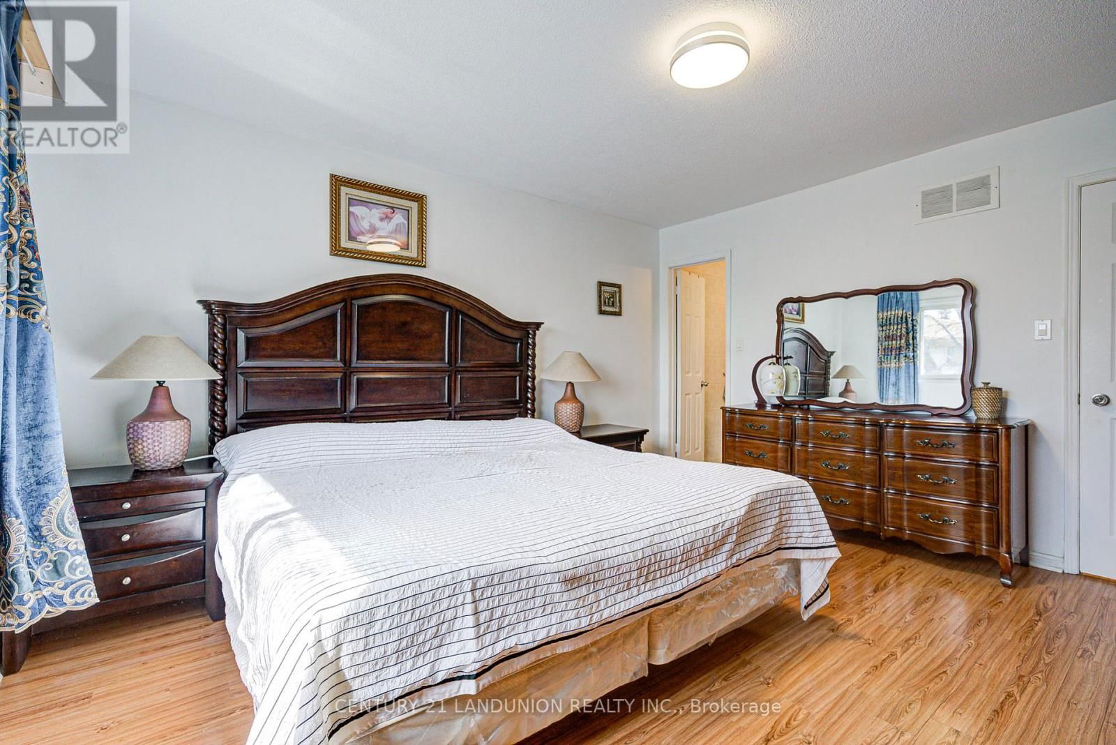 183 WILLOWBROOK ROAD Image 27