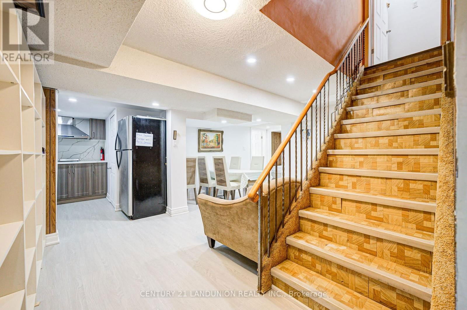183 WILLOWBROOK ROAD Image 29