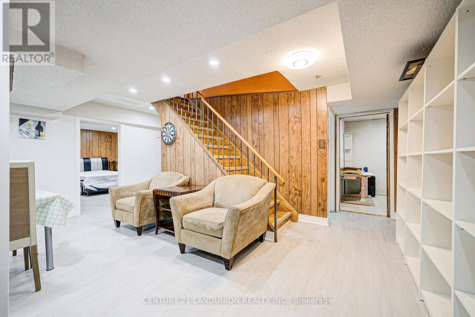 183 WILLOWBROOK ROAD Image 30