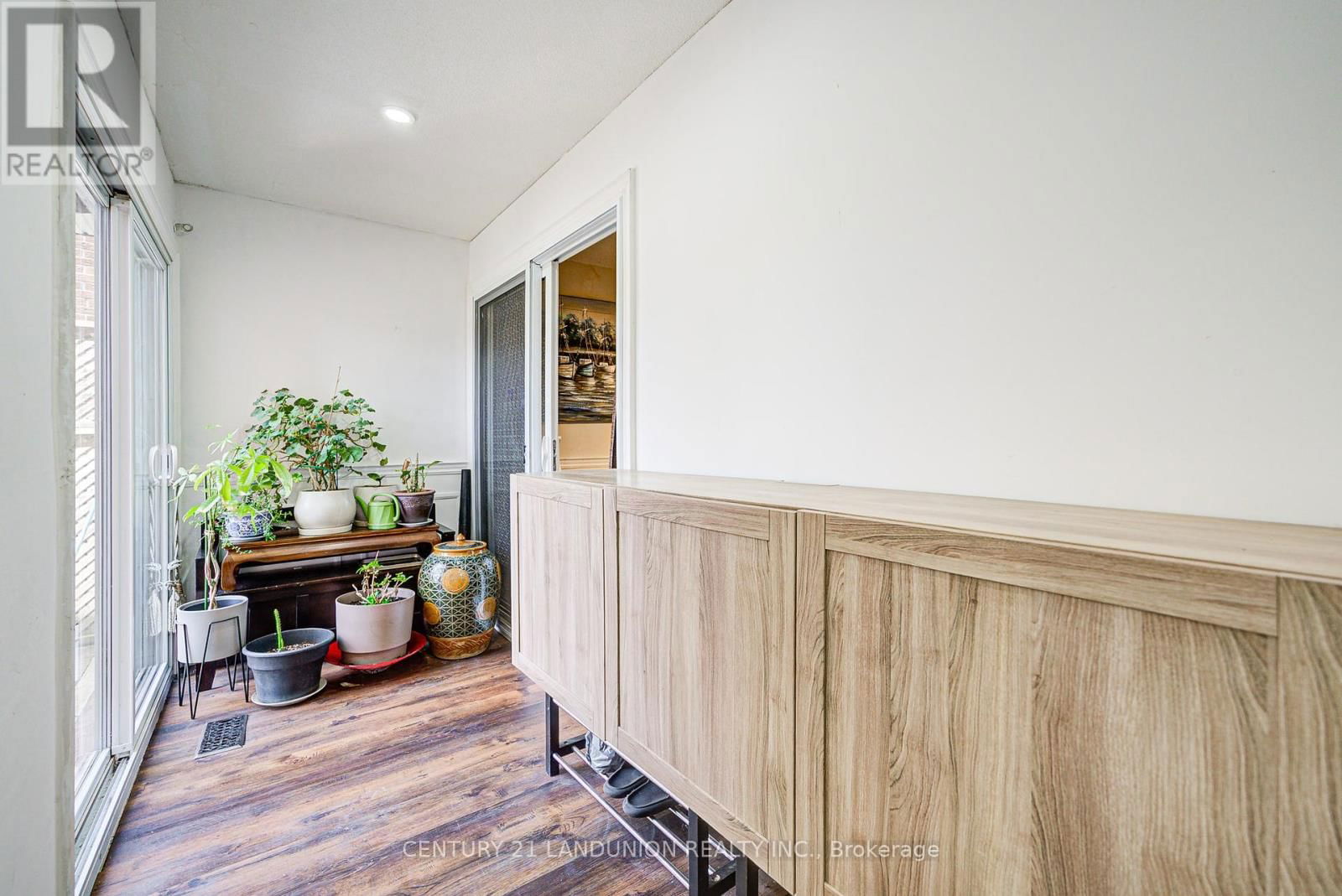 183 WILLOWBROOK ROAD Image 38