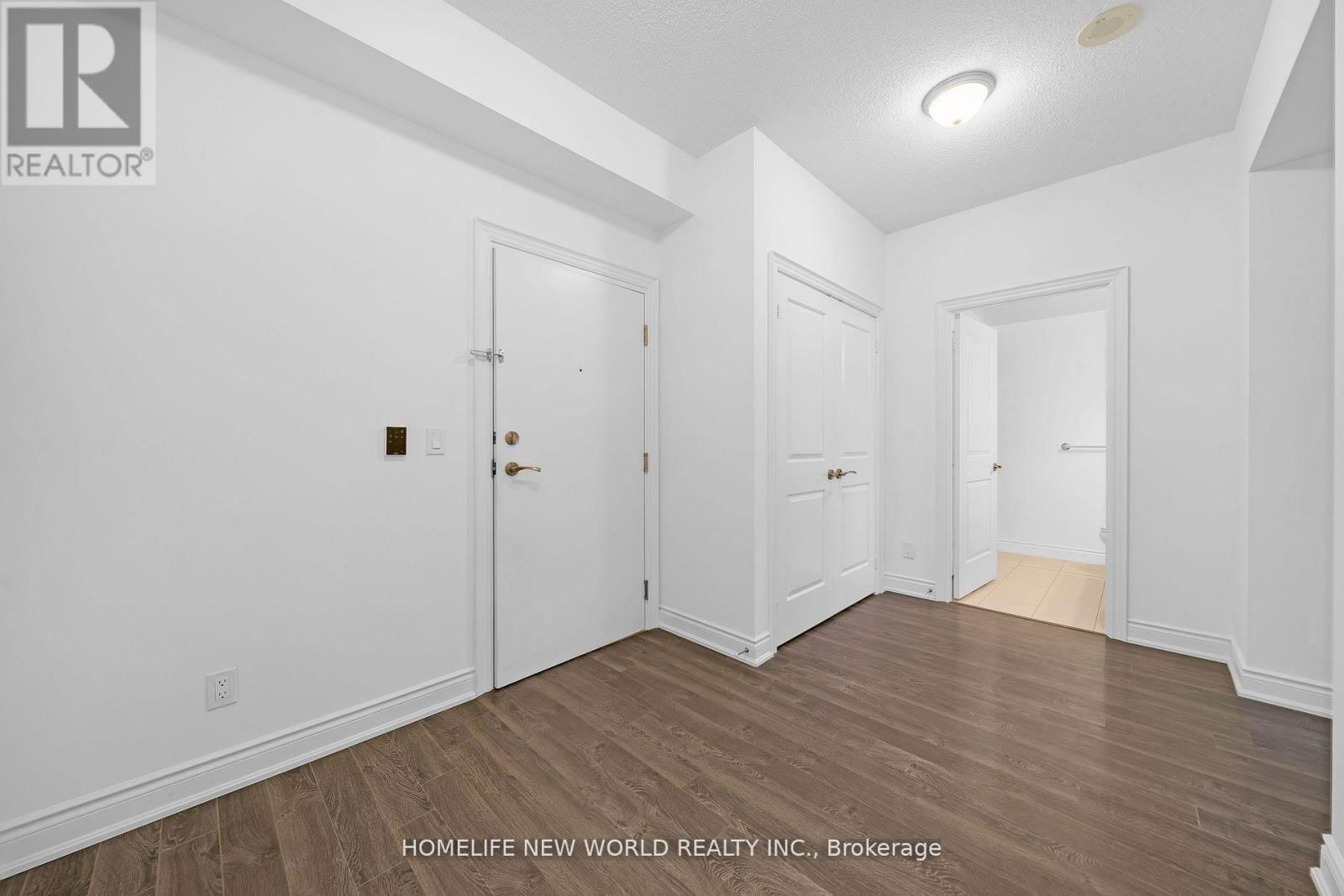 1006 - 33 CLEGG ROAD Image 3