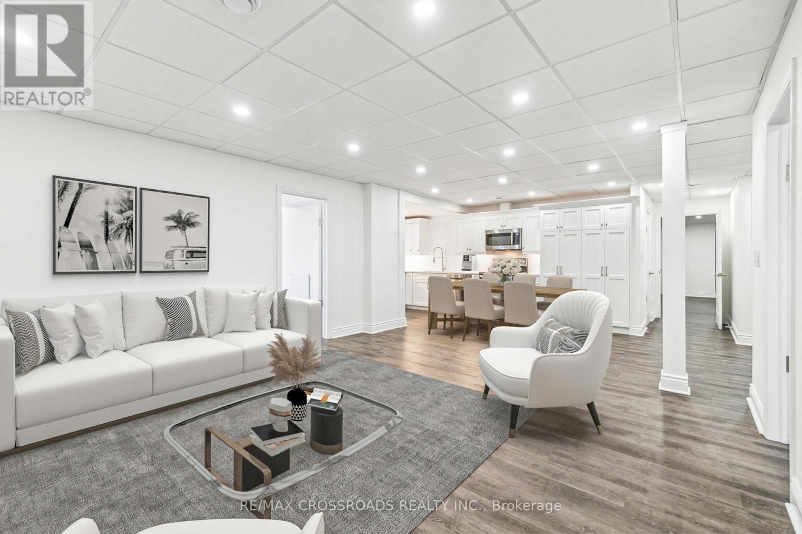 48 MUMBERSON STREET Image 33
