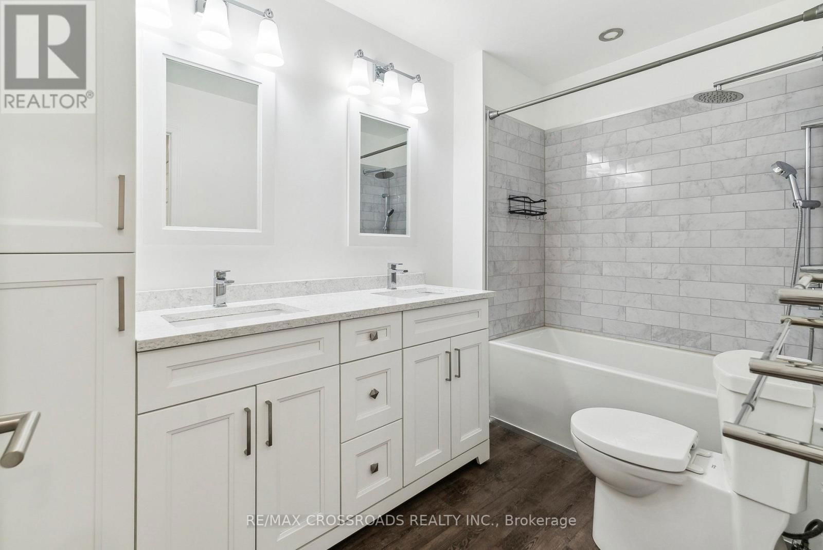 48 MUMBERSON STREET Image 40