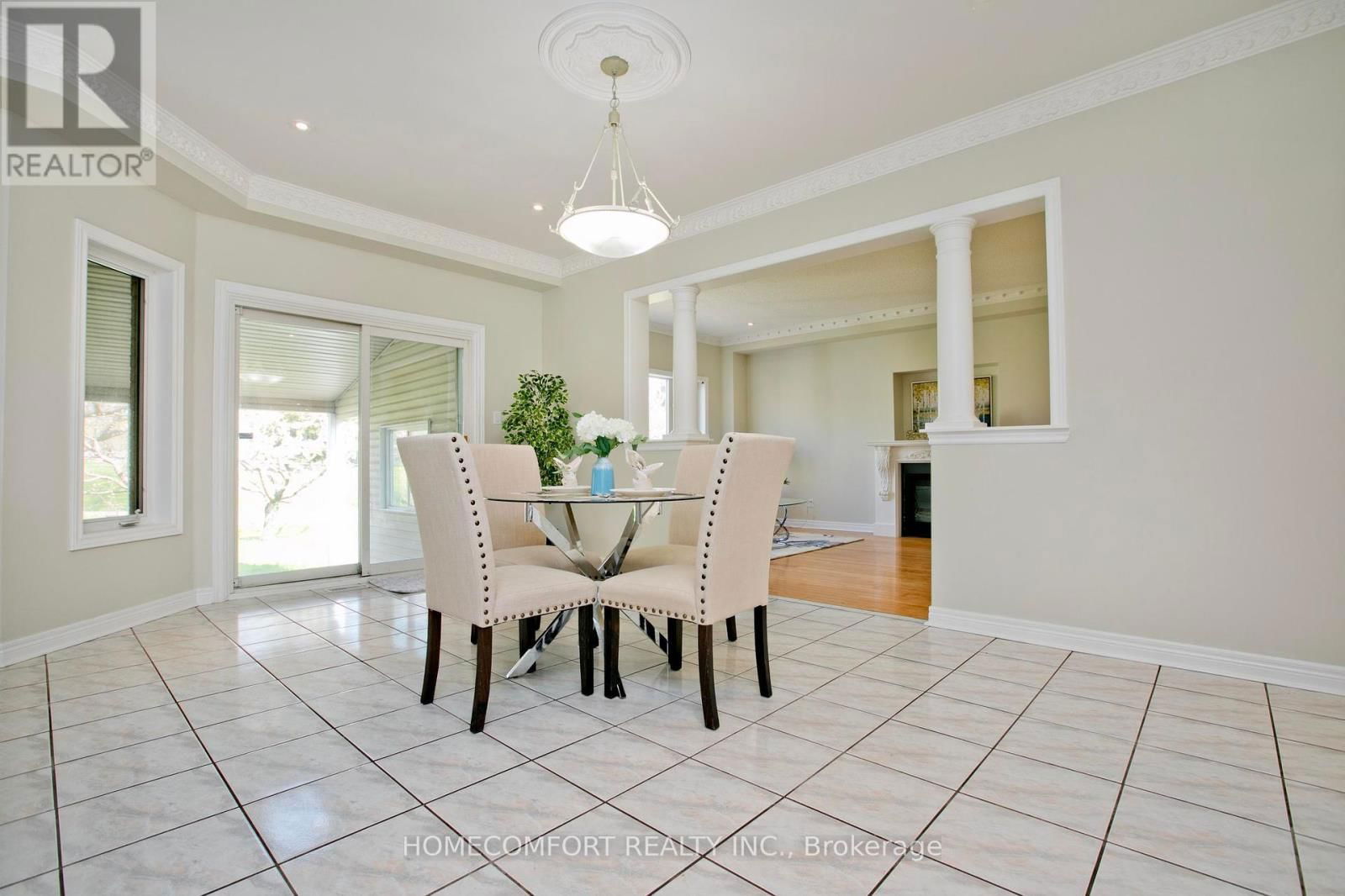 182 SIDERNO CRESCENT Image 11