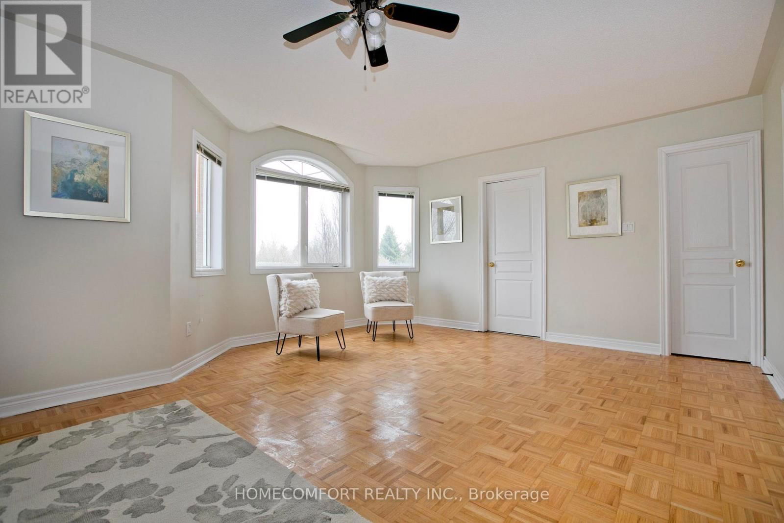 182 SIDERNO CRESCENT Image 21