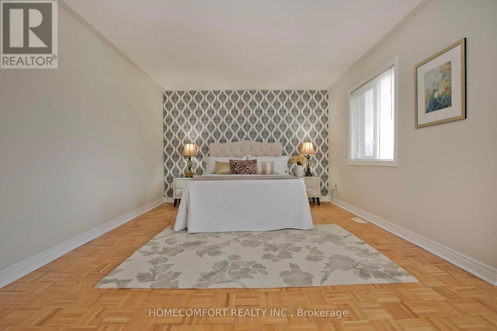 182 SIDERNO CRESCENT Image 22