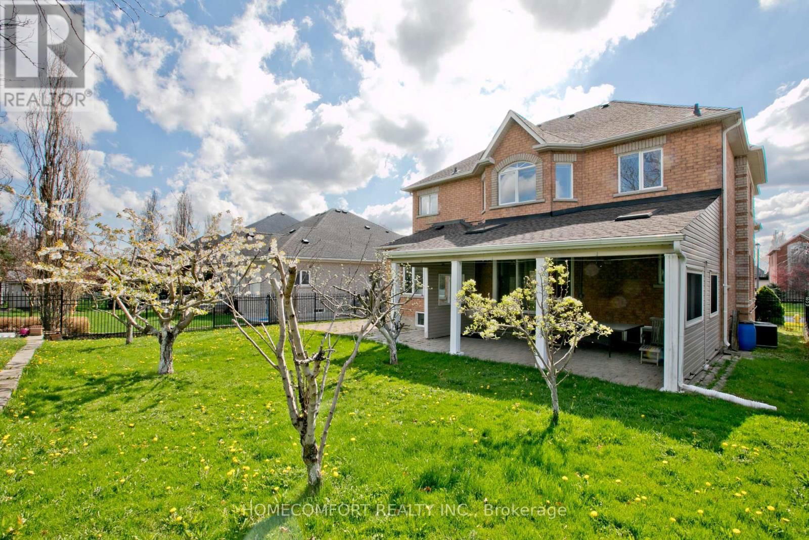 182 SIDERNO CRESCENT Image 38