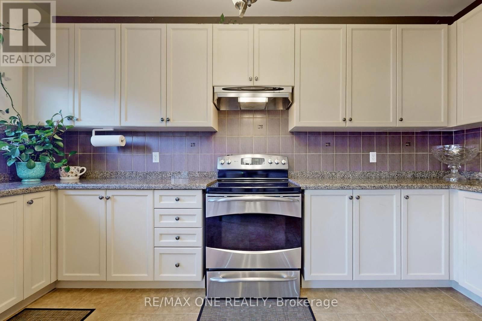 45 MAPLETON MILLS DRIVE Image 17