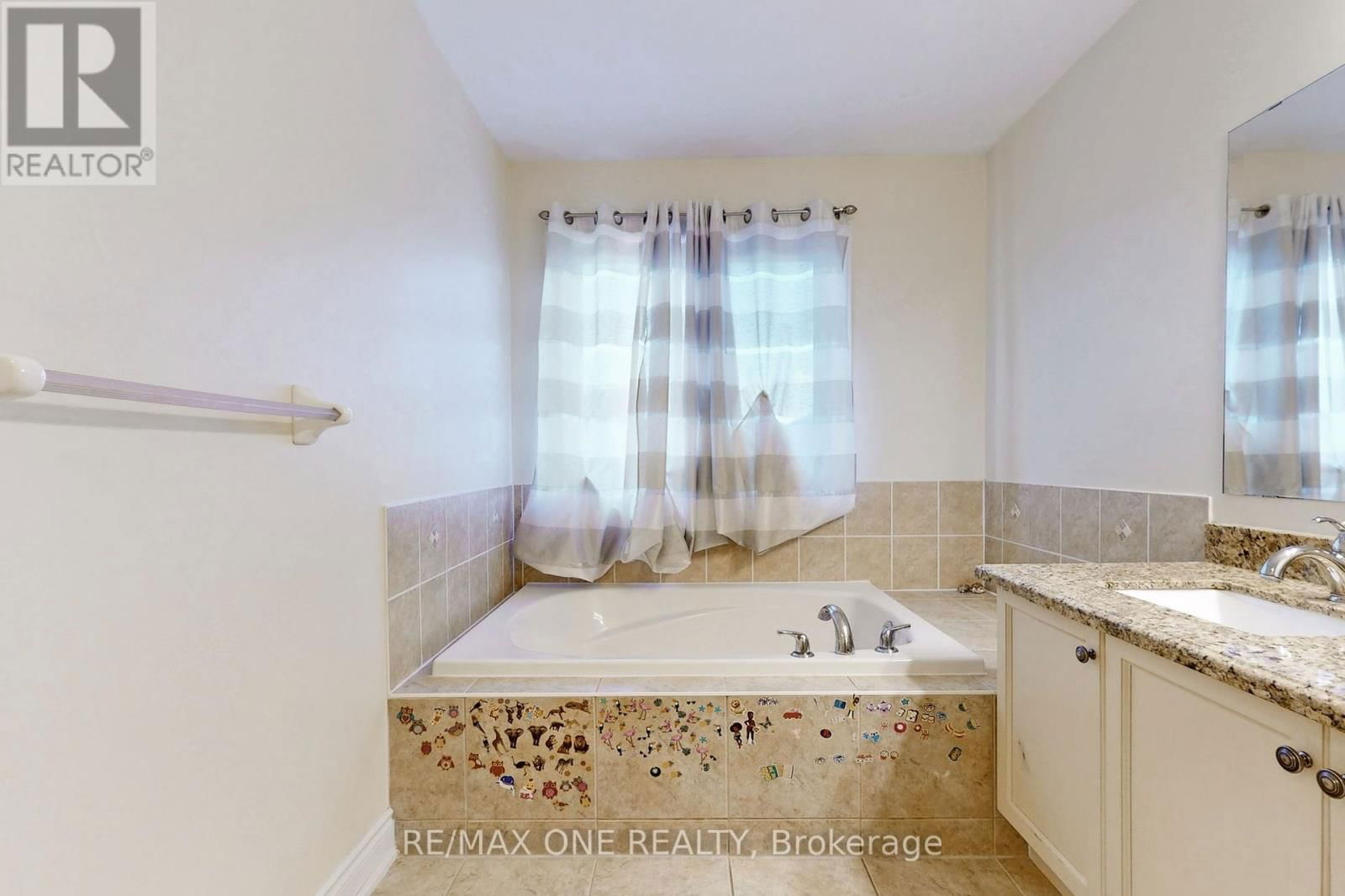 45 MAPLETON MILLS DRIVE Image 29